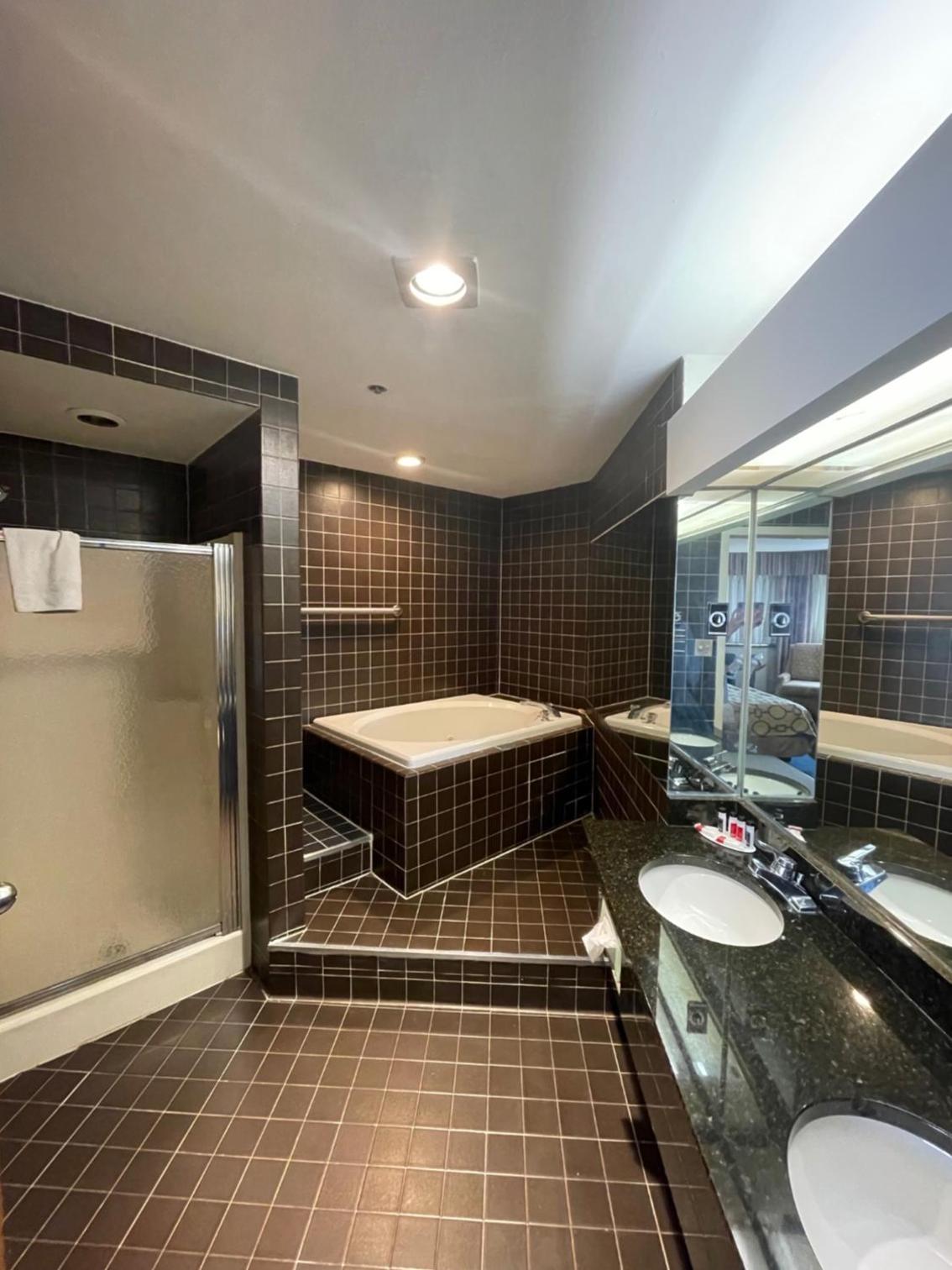 Hagerstown Vacations - Apm Inn Suites - Property Image 40