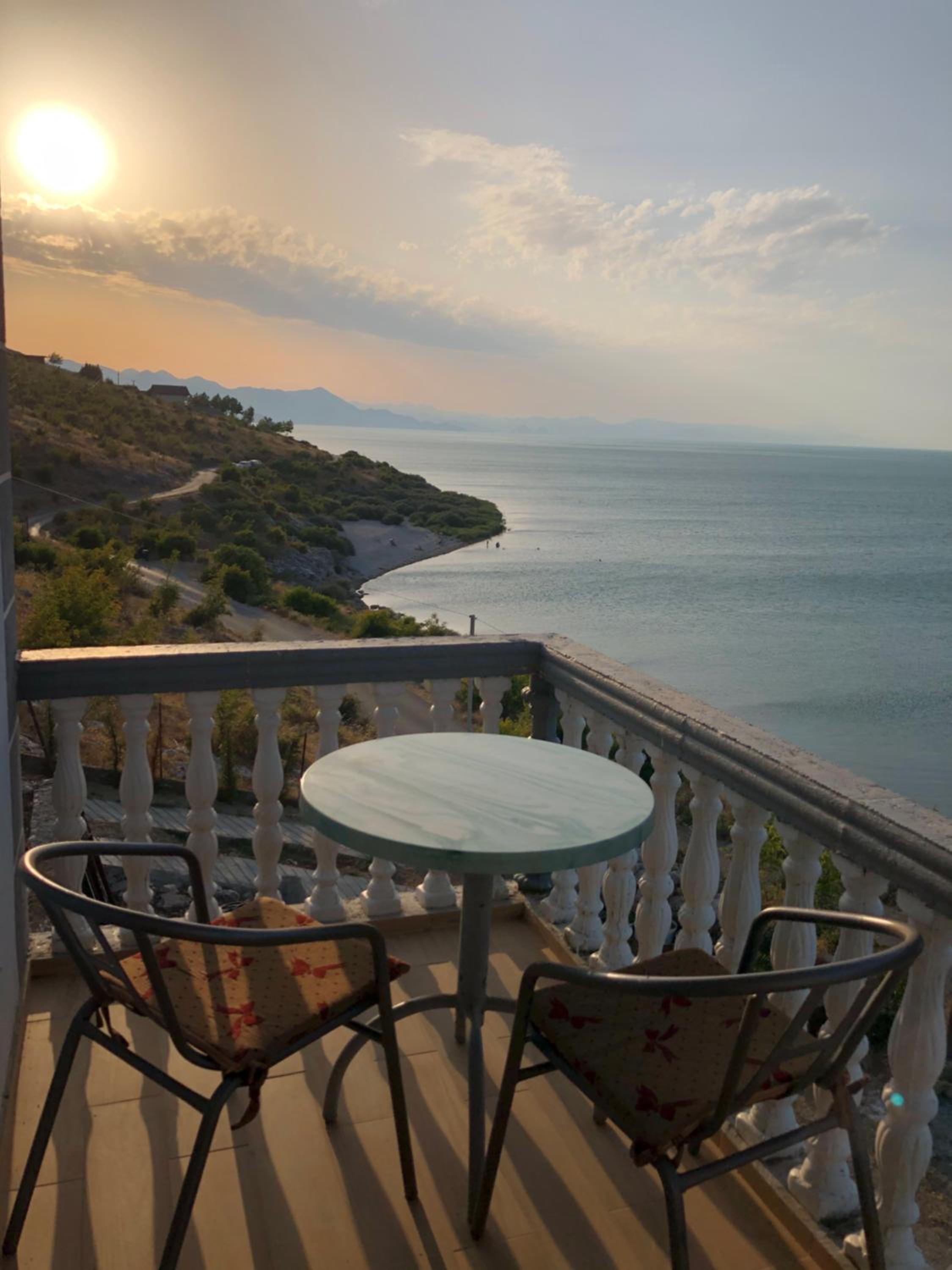 Bella Vista