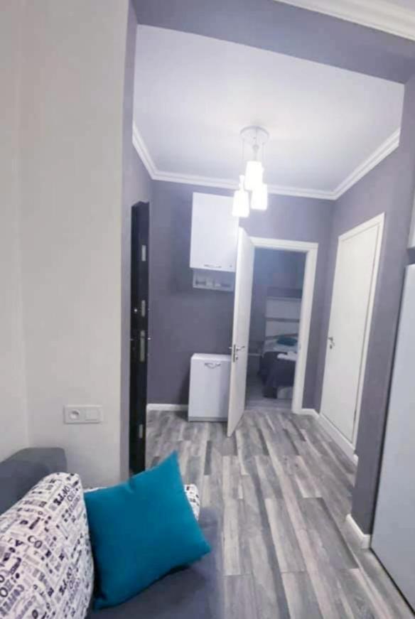 Victoria's cozy flat in Batumi view 4