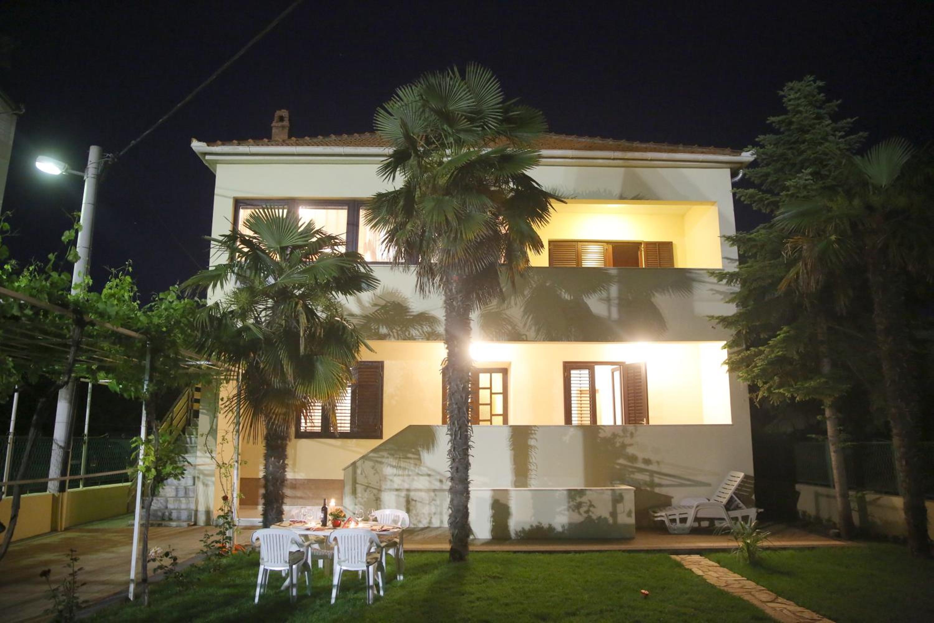 Apartments Vedrana view 3