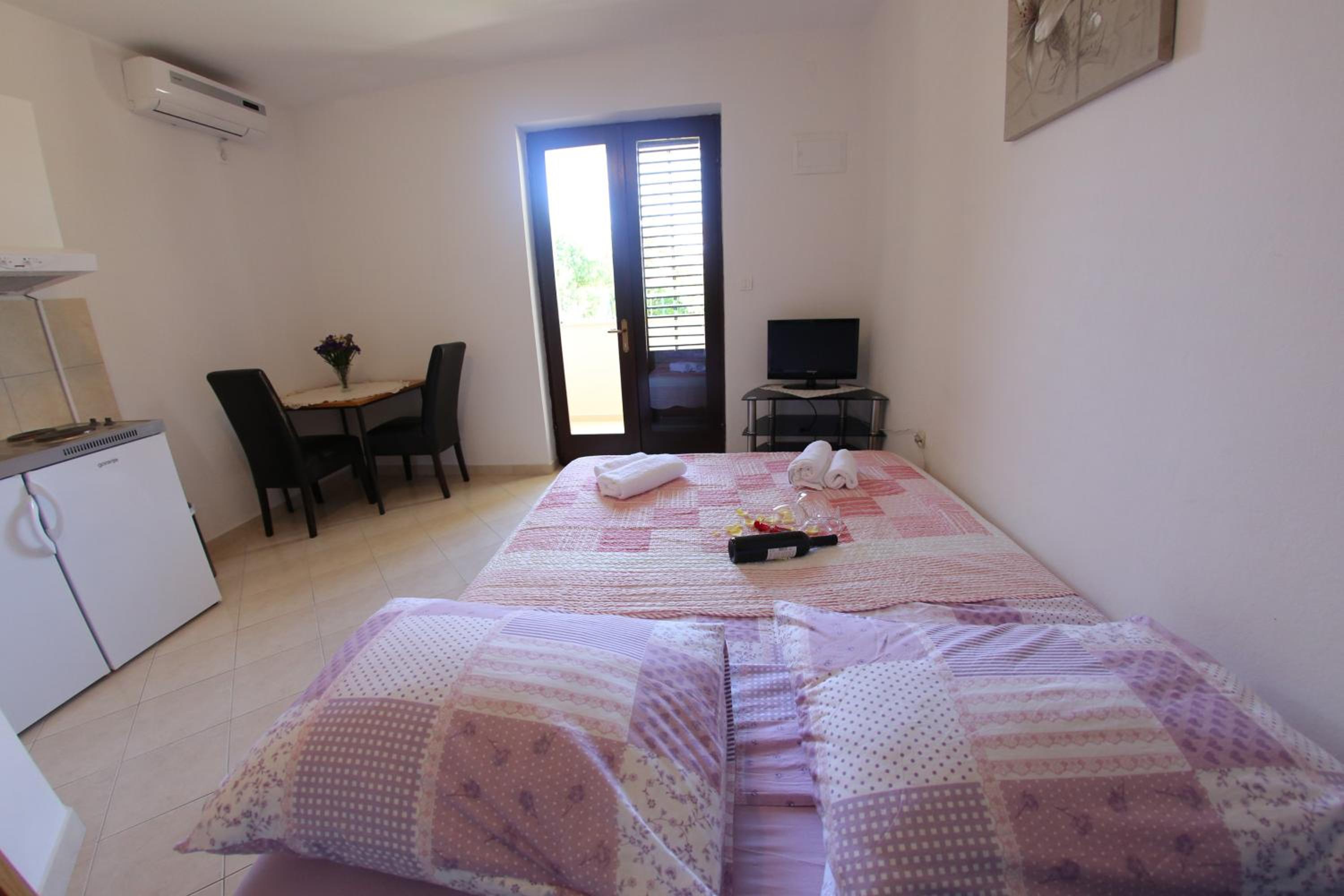 Photo 44
