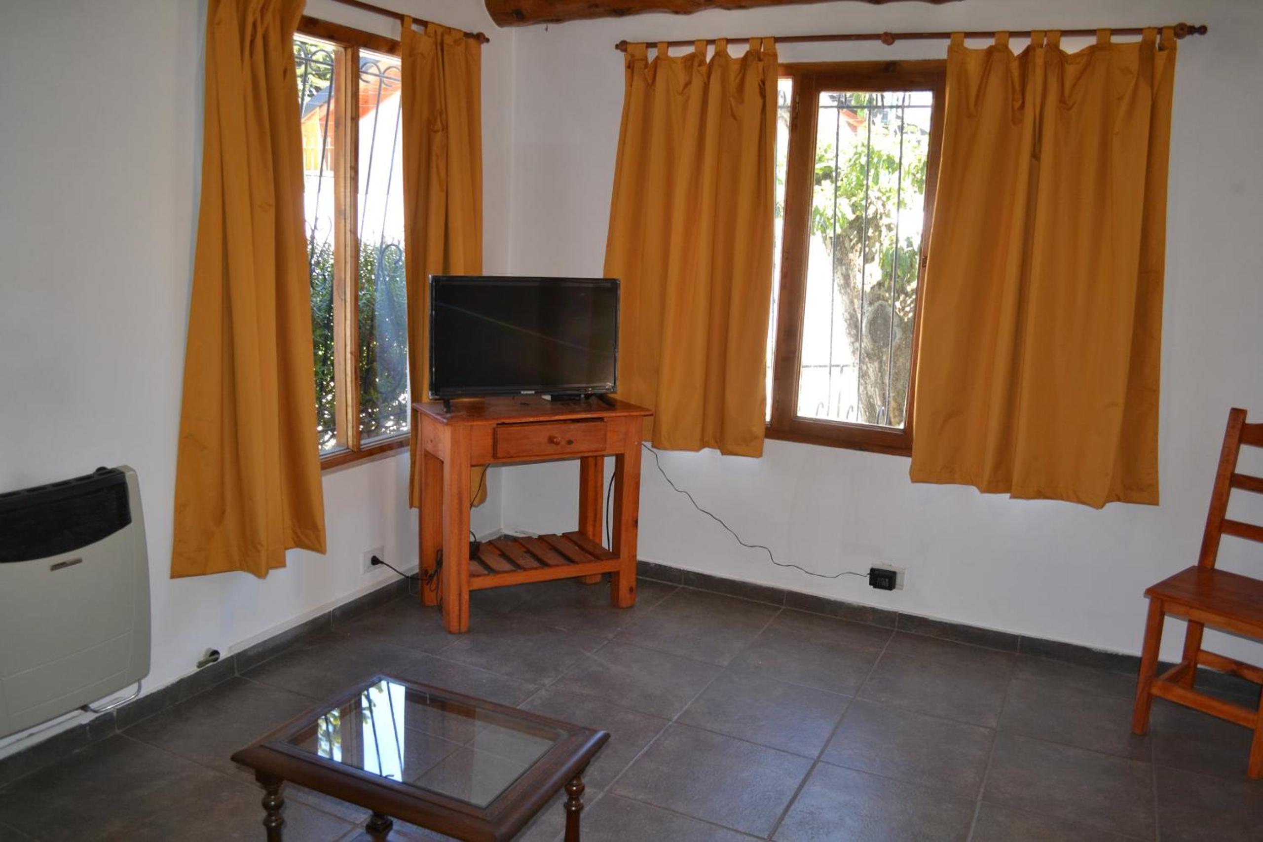 Casa Juancito con parrilla y estacionamiento