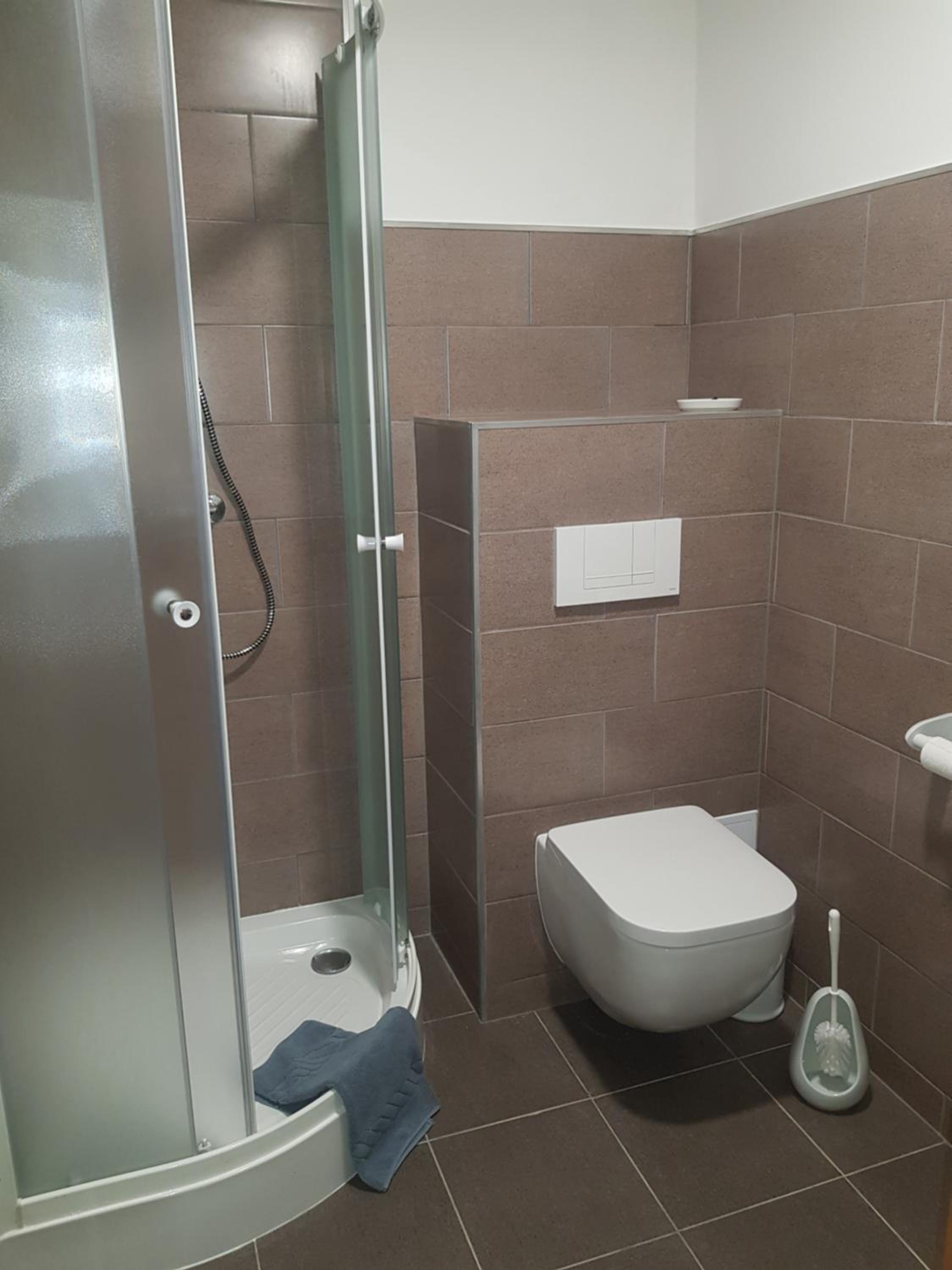 Penzion na statku Březová
