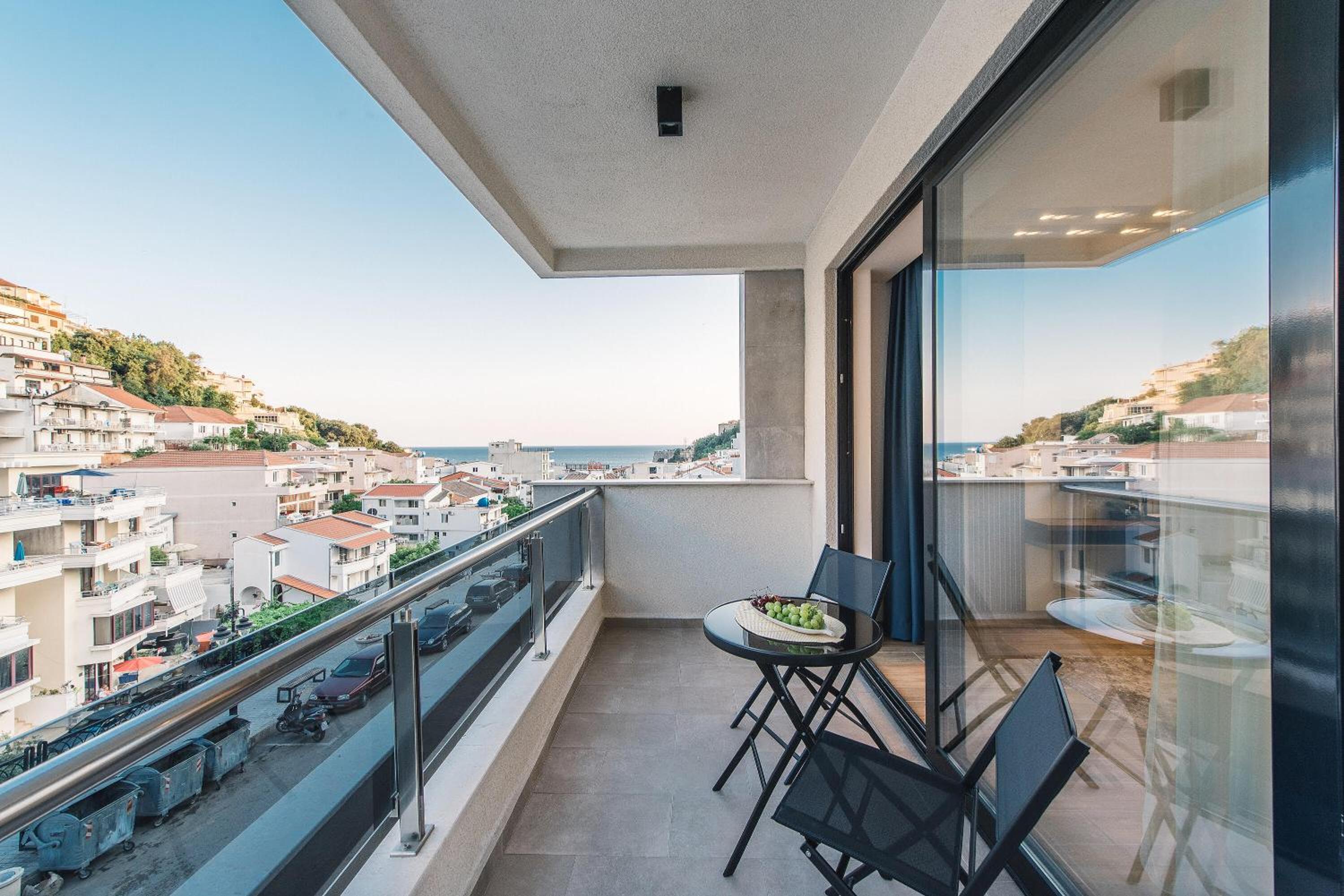 Hotel Atelier - Image 1