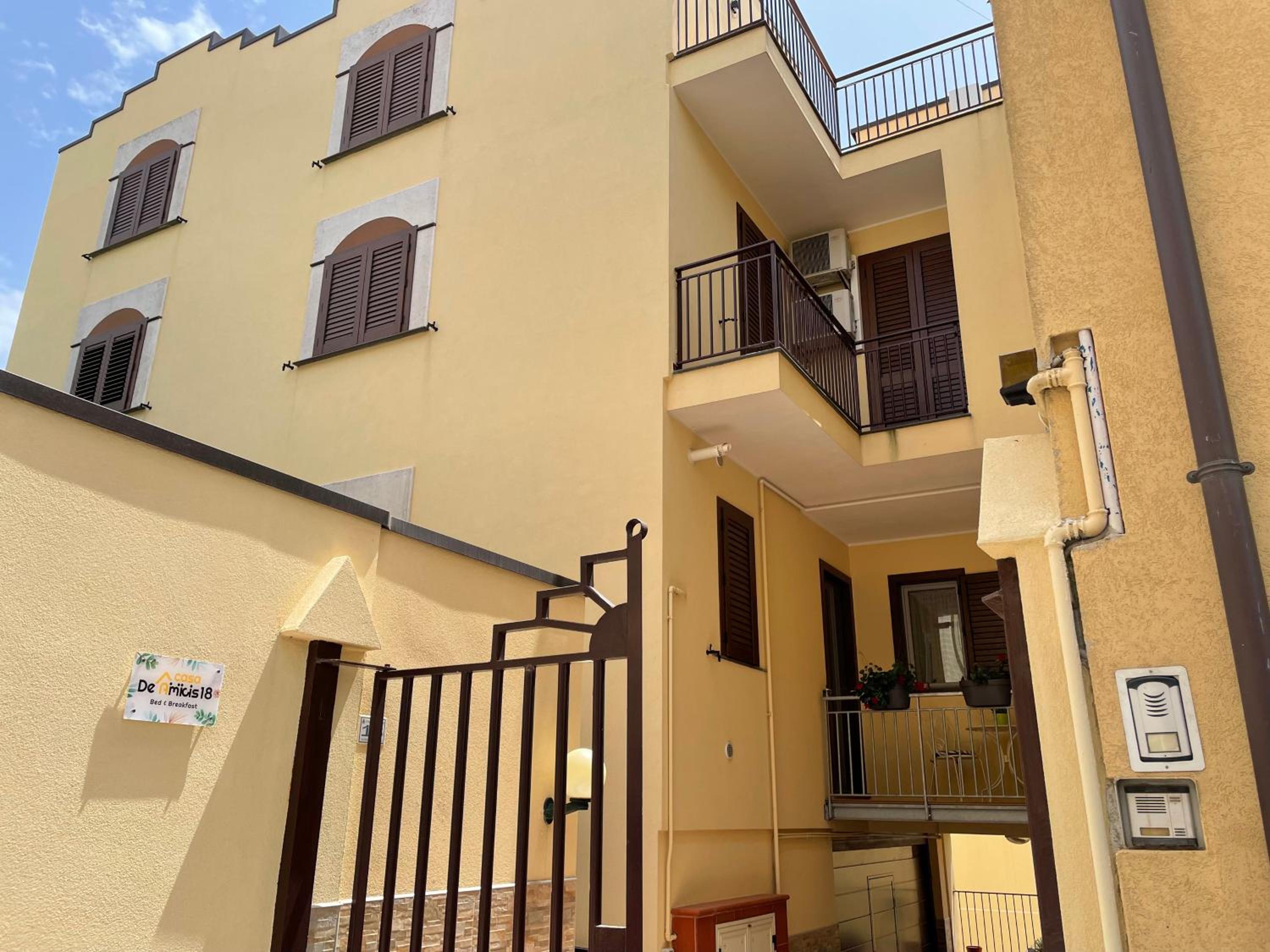 Casa De Amicis 18