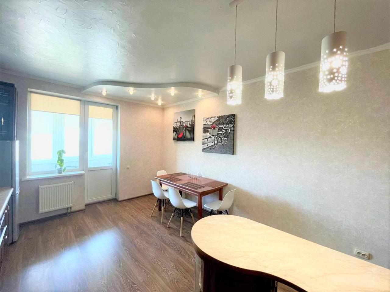 LuxCityApart on Olievskaya view 2
