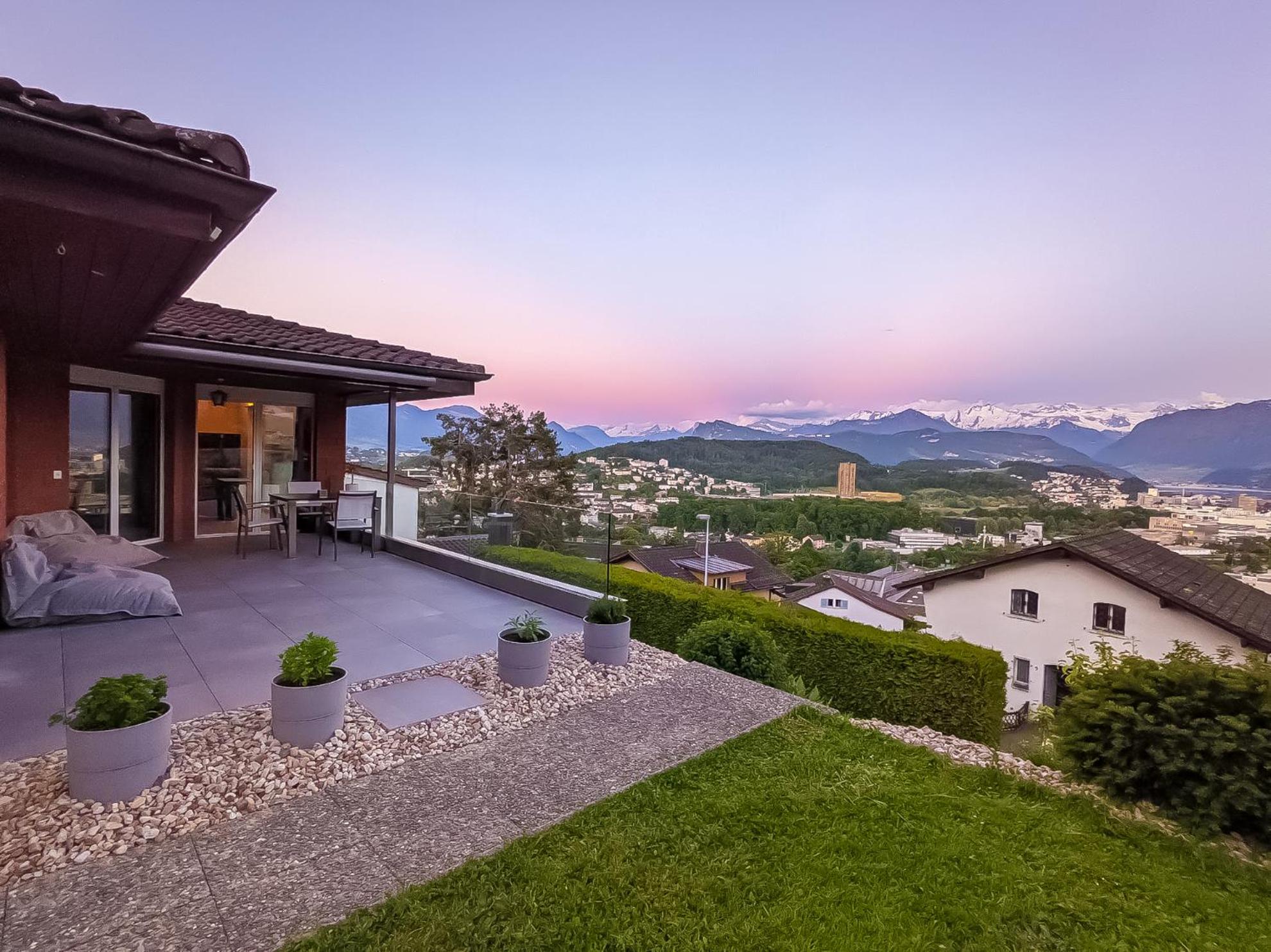 Young Backpackers Homestay view 5
