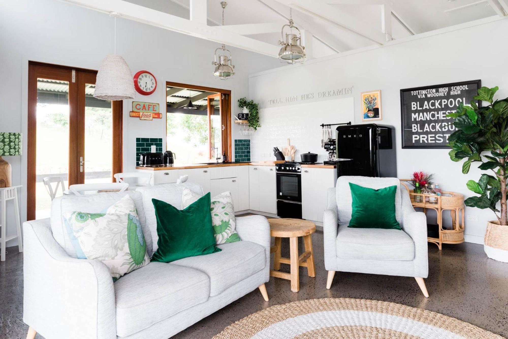 Thirlestane Farm Cottage & Barn