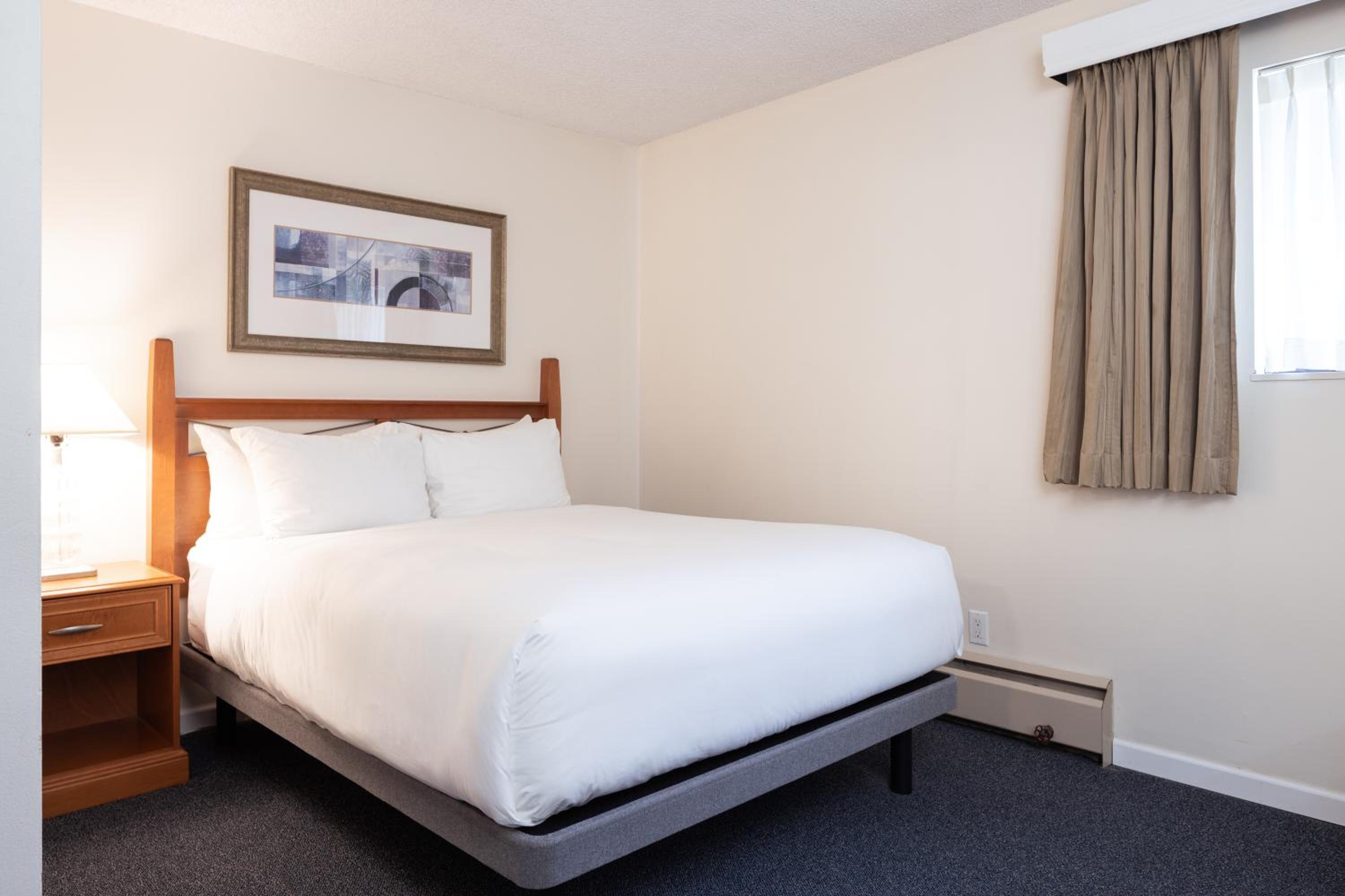 Robin Hood Inn and Suites
