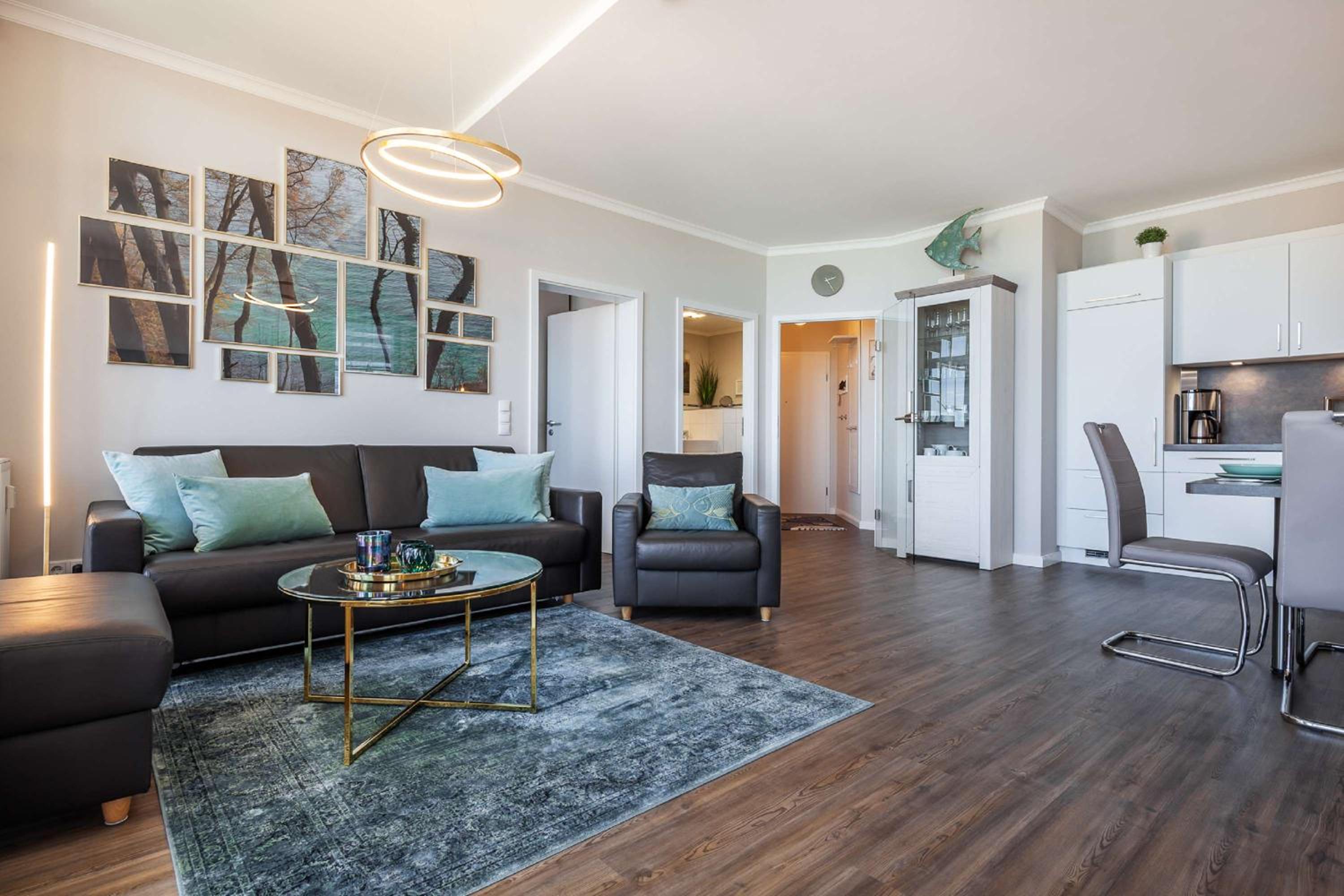 traumhafter Meerblick vom Balkon, gratis Nutzung vom AHOI Erlebnisbad und Sauna in Sellin - Villa Bergfrieden