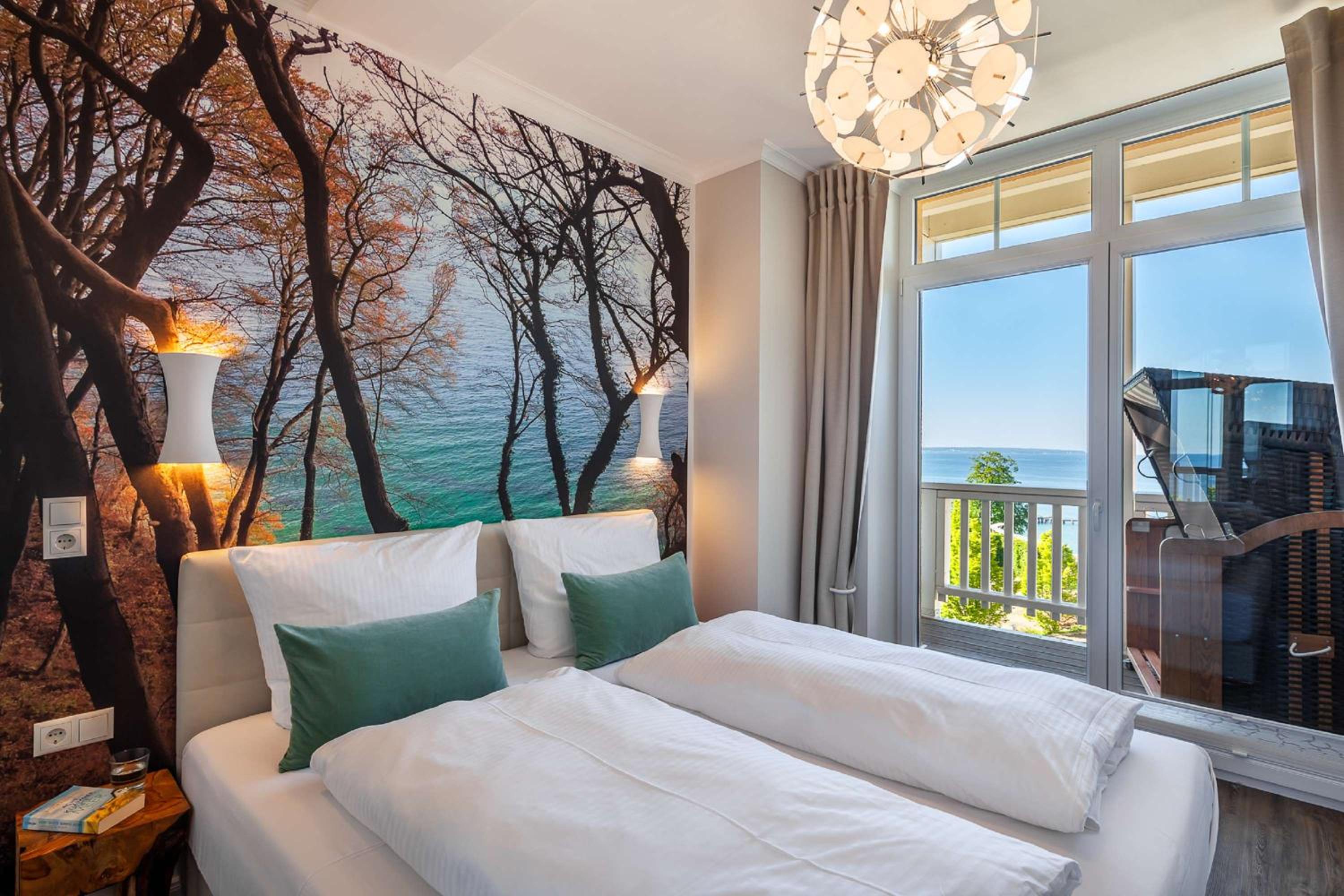traumhafter Meerblick vom Balkon, gratis Nutzung vom AHOI Erlebnisbad und Sauna in Sellin - Villa Bergfrieden