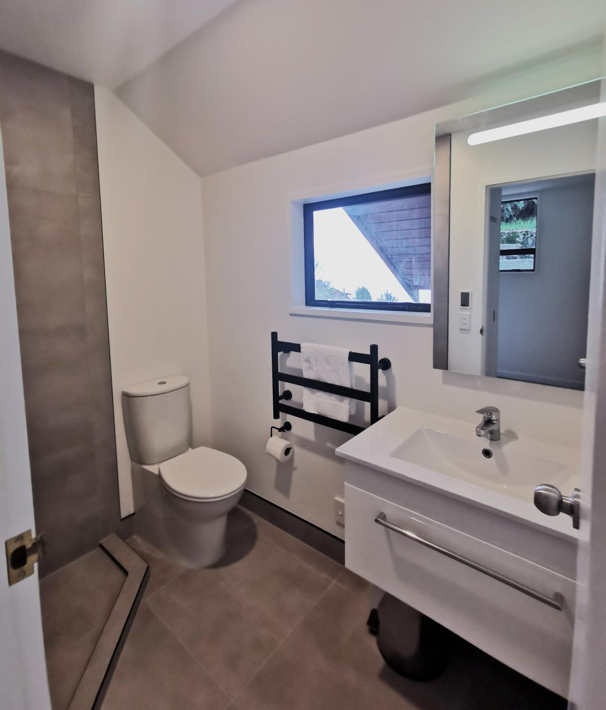 Queenstown Lakeview Holiday Home-5mins to town