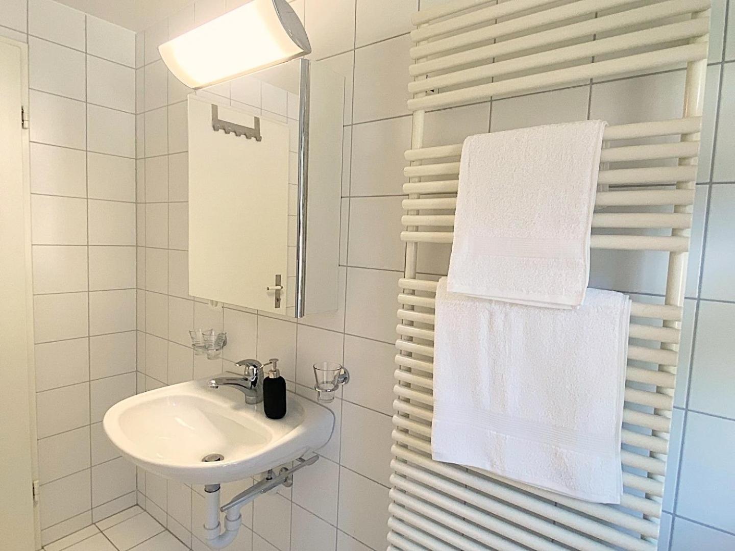 S11-1 - 70m2 mit Seeblick, Balkon, Serlas, Parkplatz