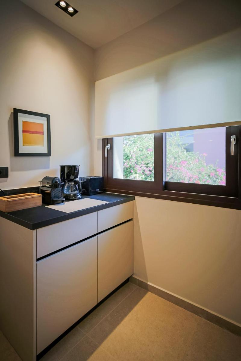 KS Luxury Apartment photo 5