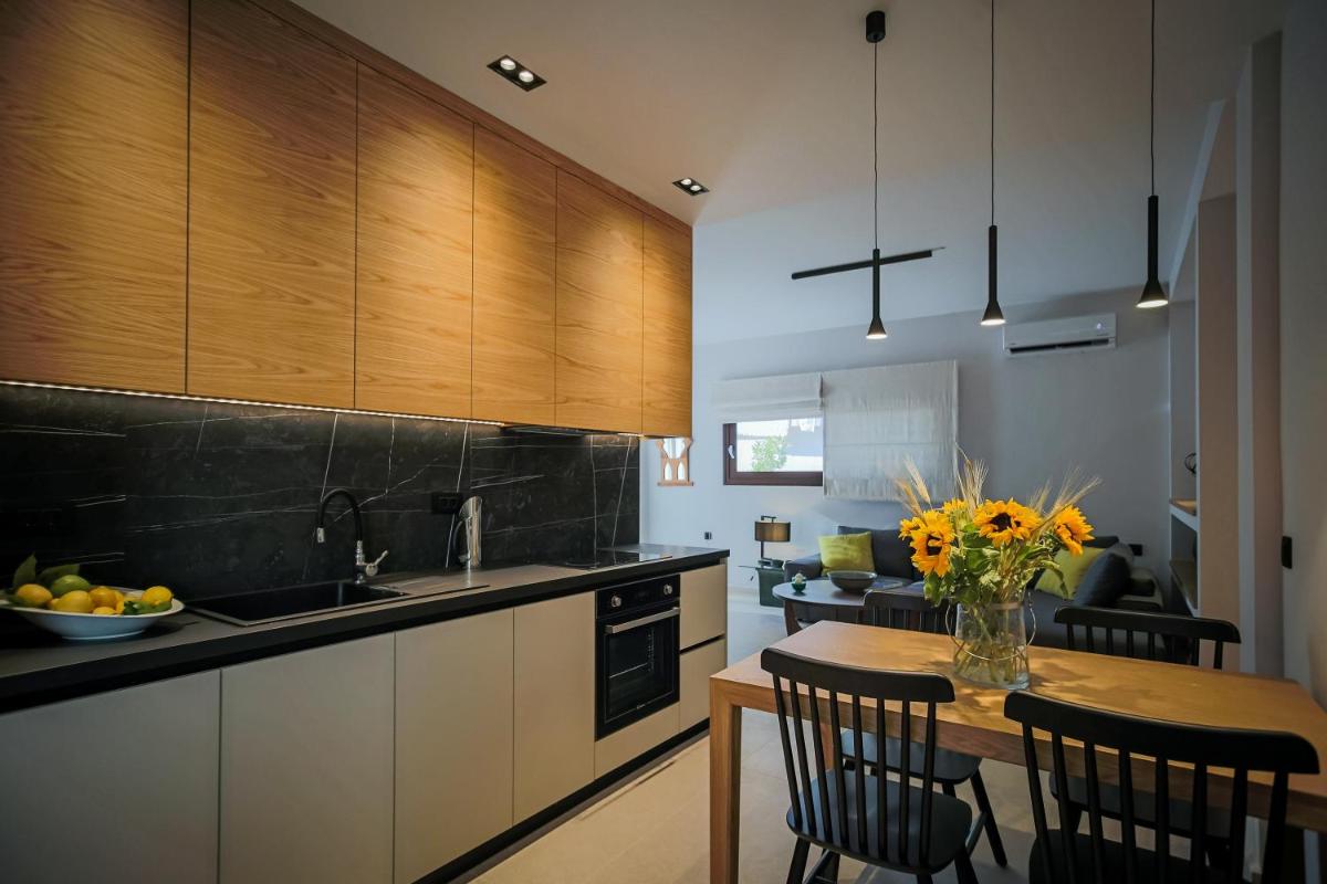 KS Luxury Apartment photo 4