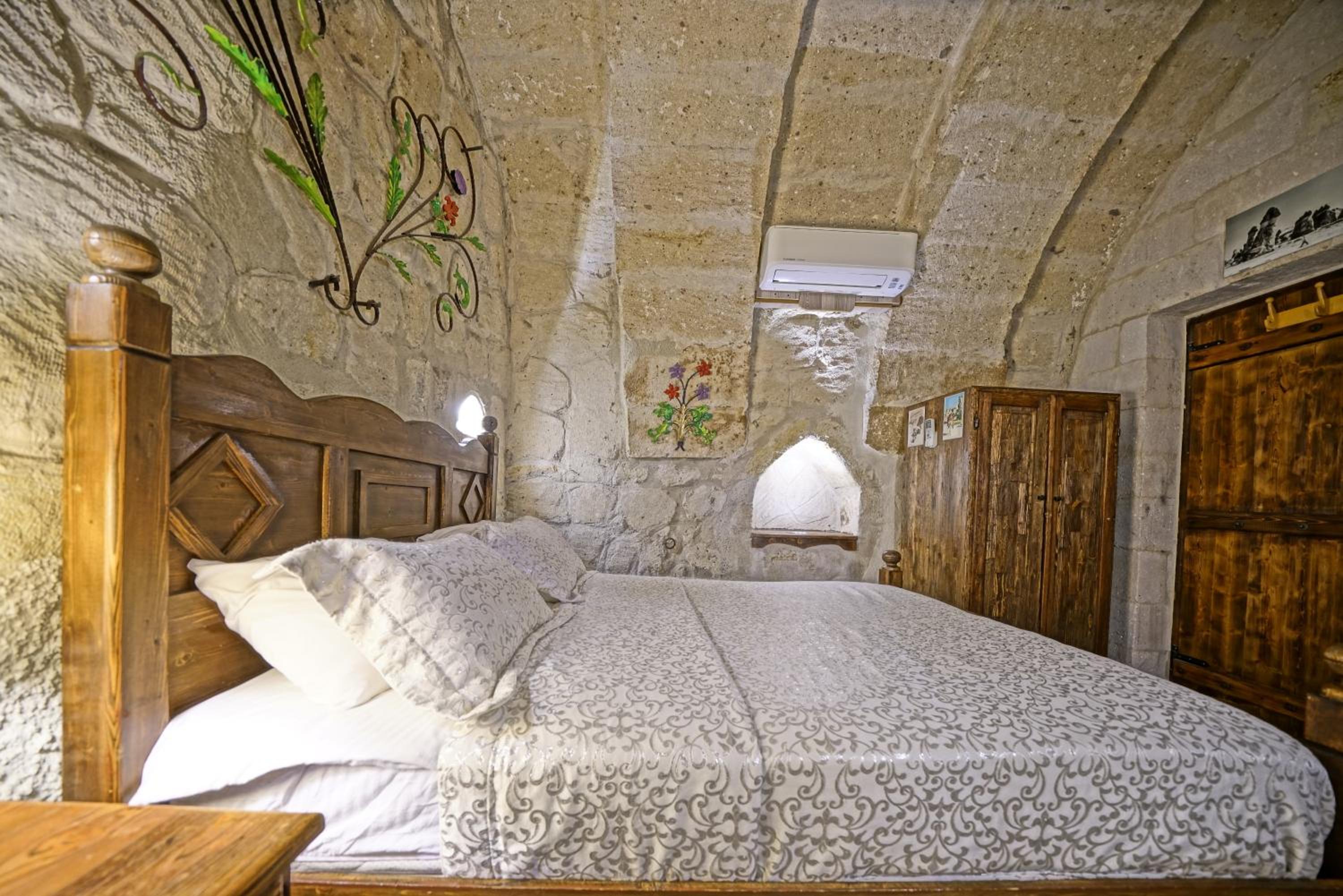 Maccan Cave Hotel - Image 62