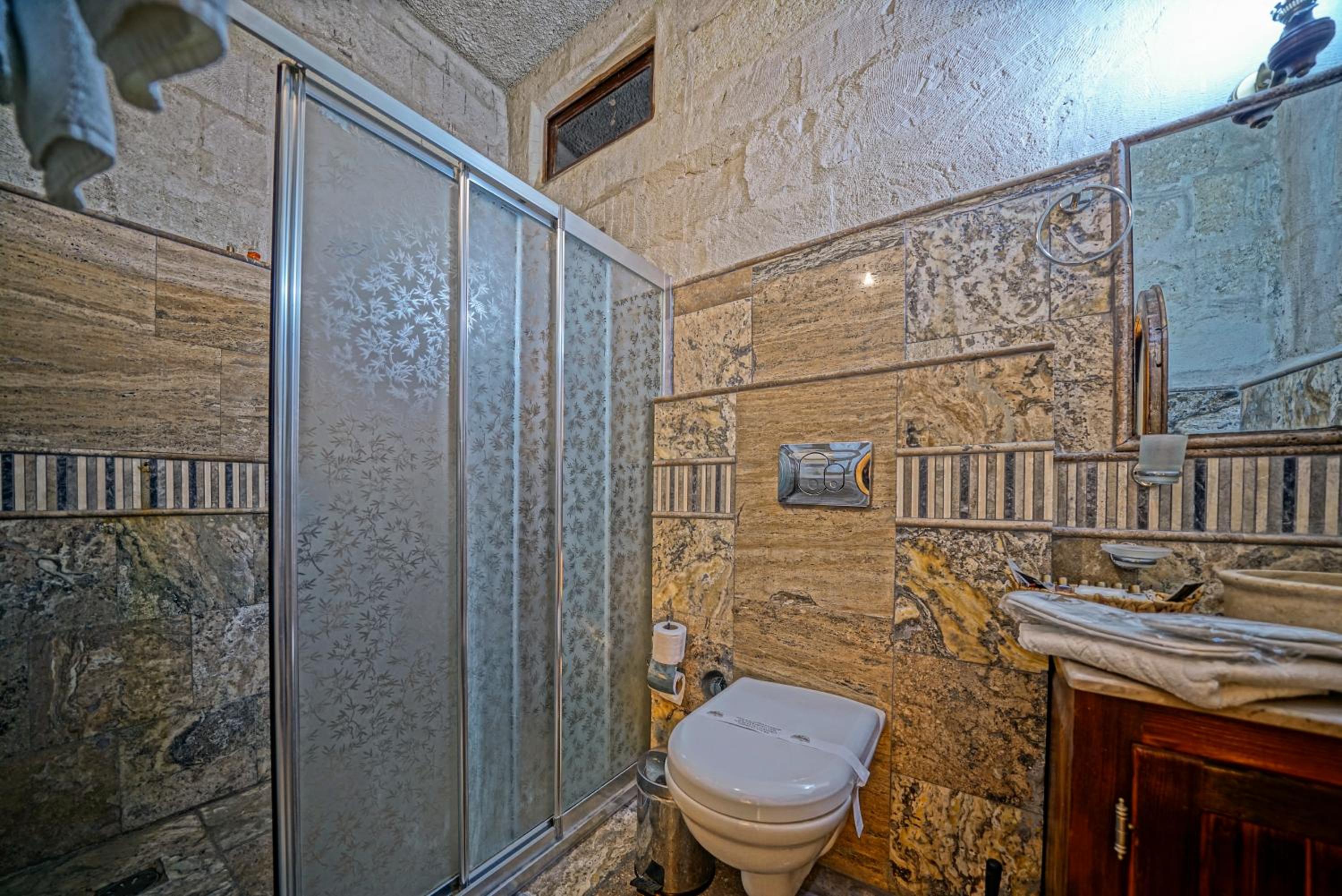 Maccan Cave Hotel - Image 64