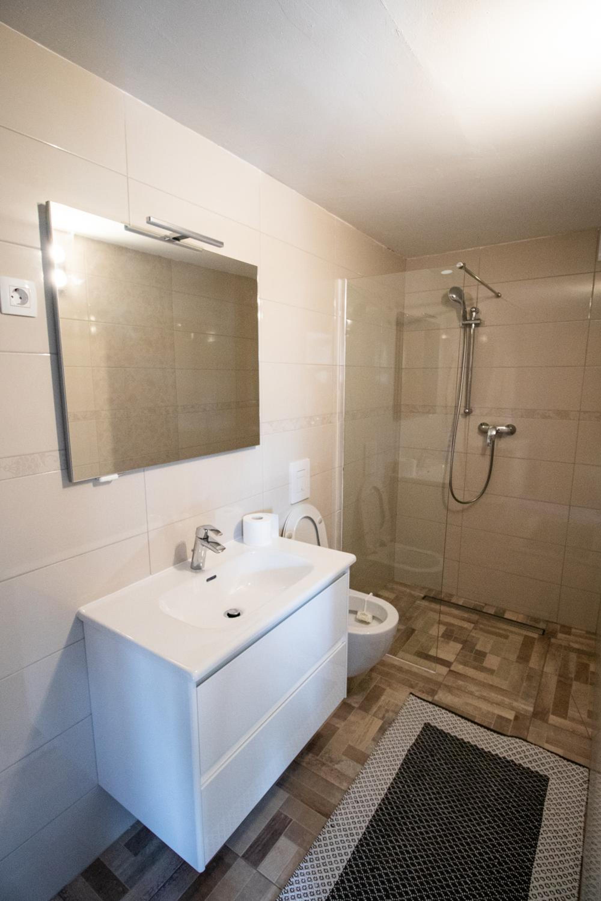 Apartment Organic Farm Hvadnik view 2