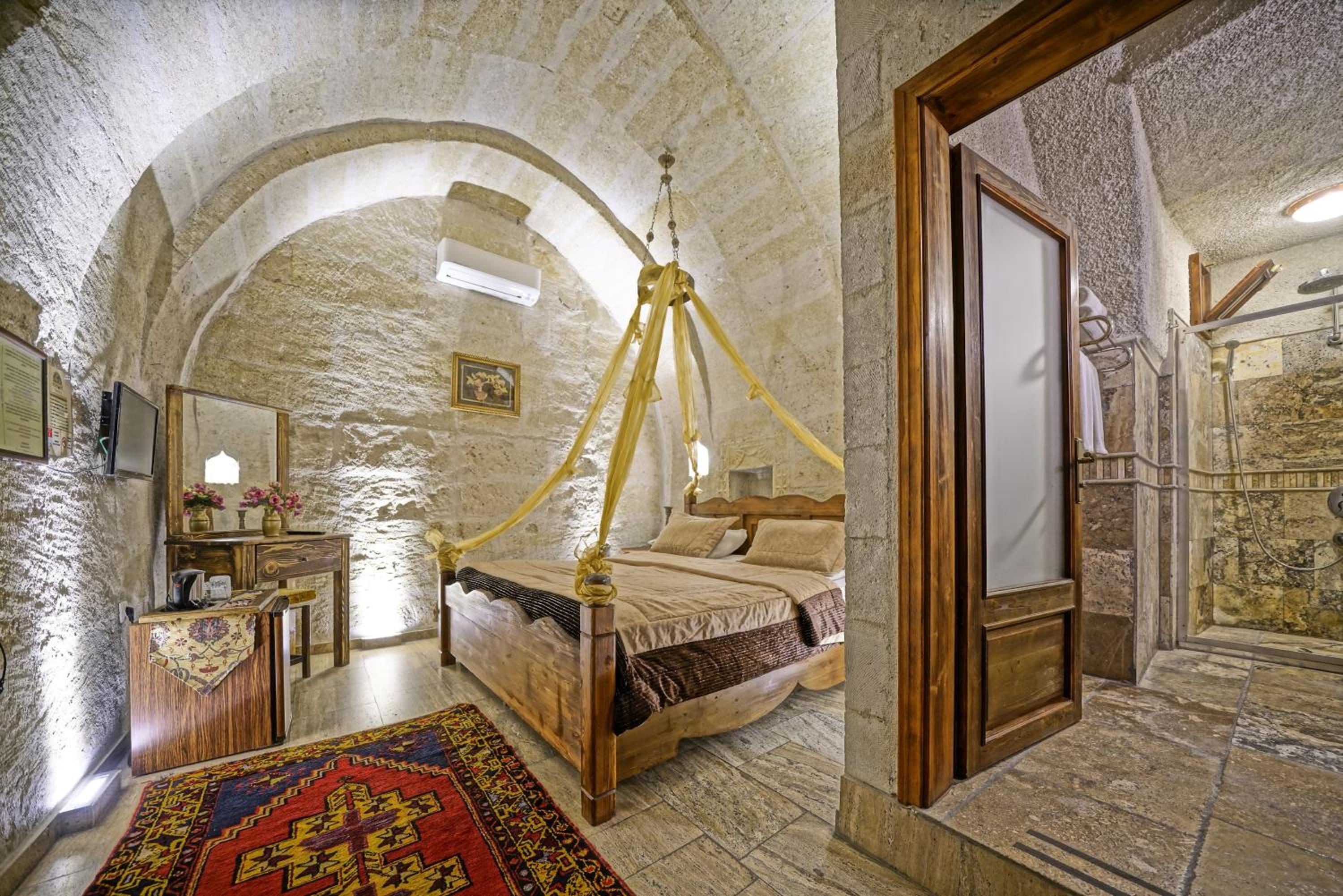 Maccan Cave Hotel - Image 81