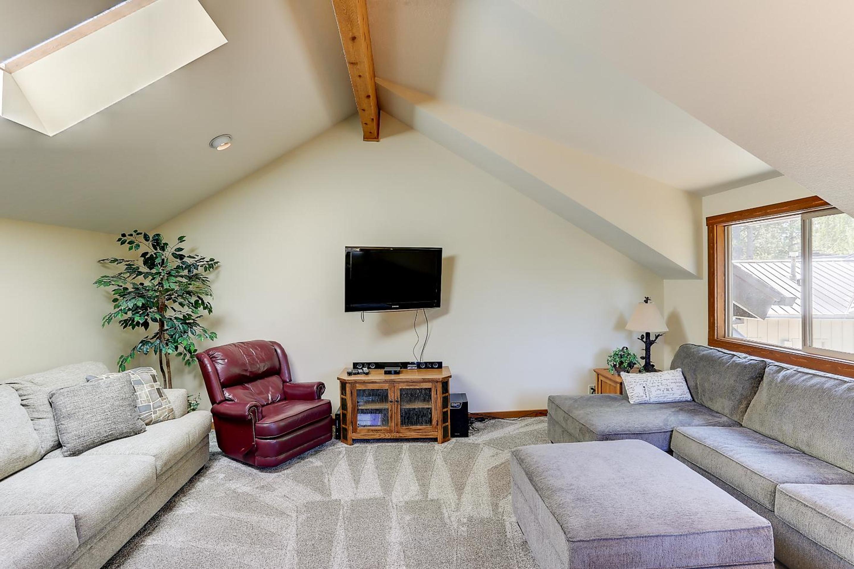 3 Spyglass Home on Meadows Golf Course feature Brand New Hot Tub and Bikes