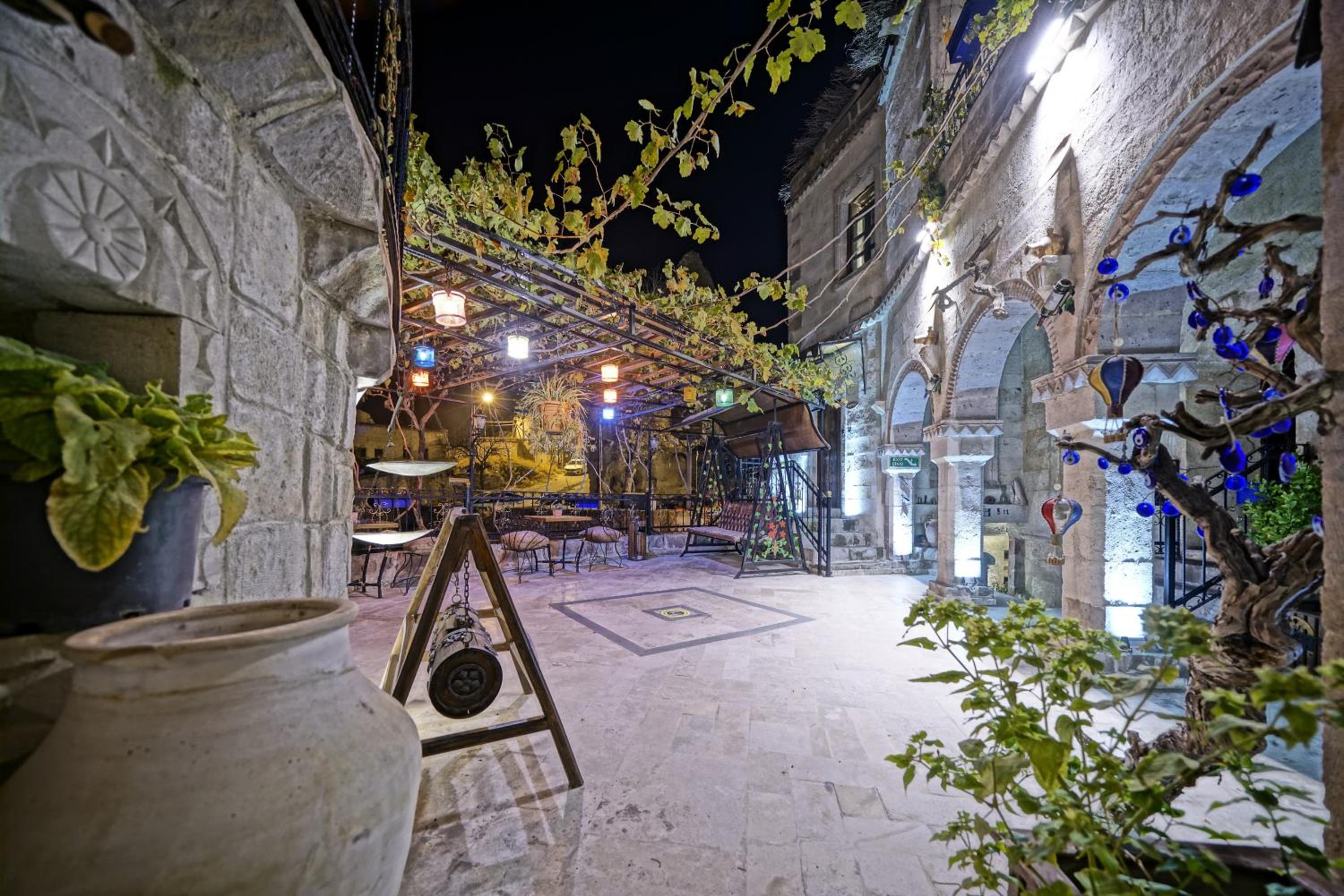 Maccan Cave Hotel - Image 105