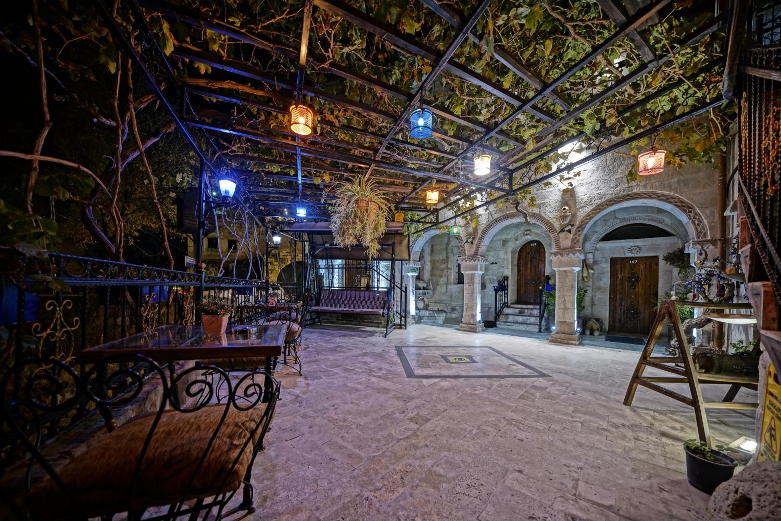 Maccan Cave Hotel - Image 97