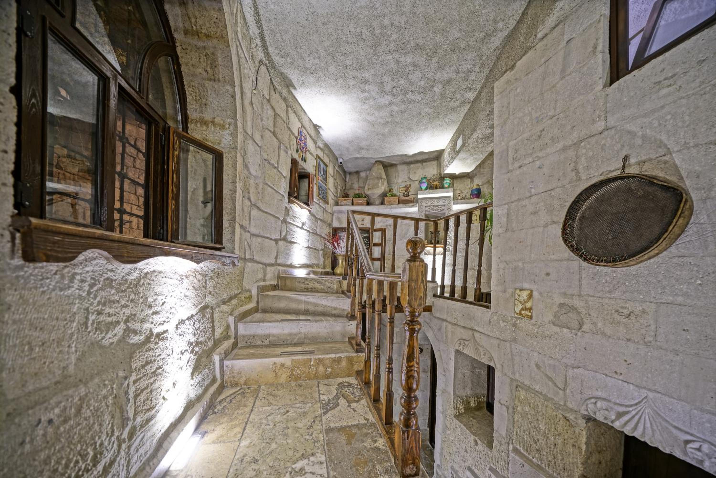 Maccan Cave Hotel - Image 104