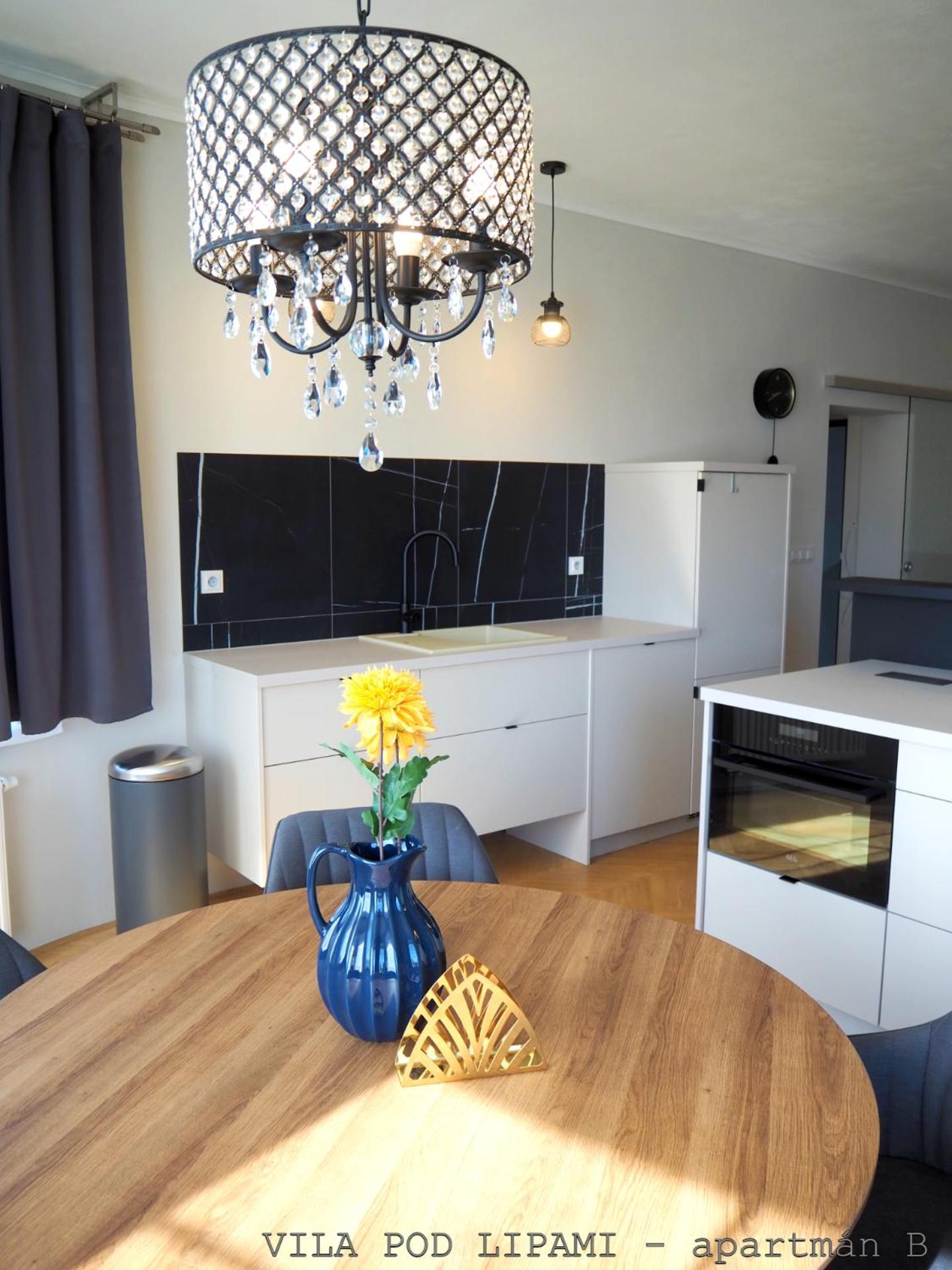 VILA POD LIPAMI view 3