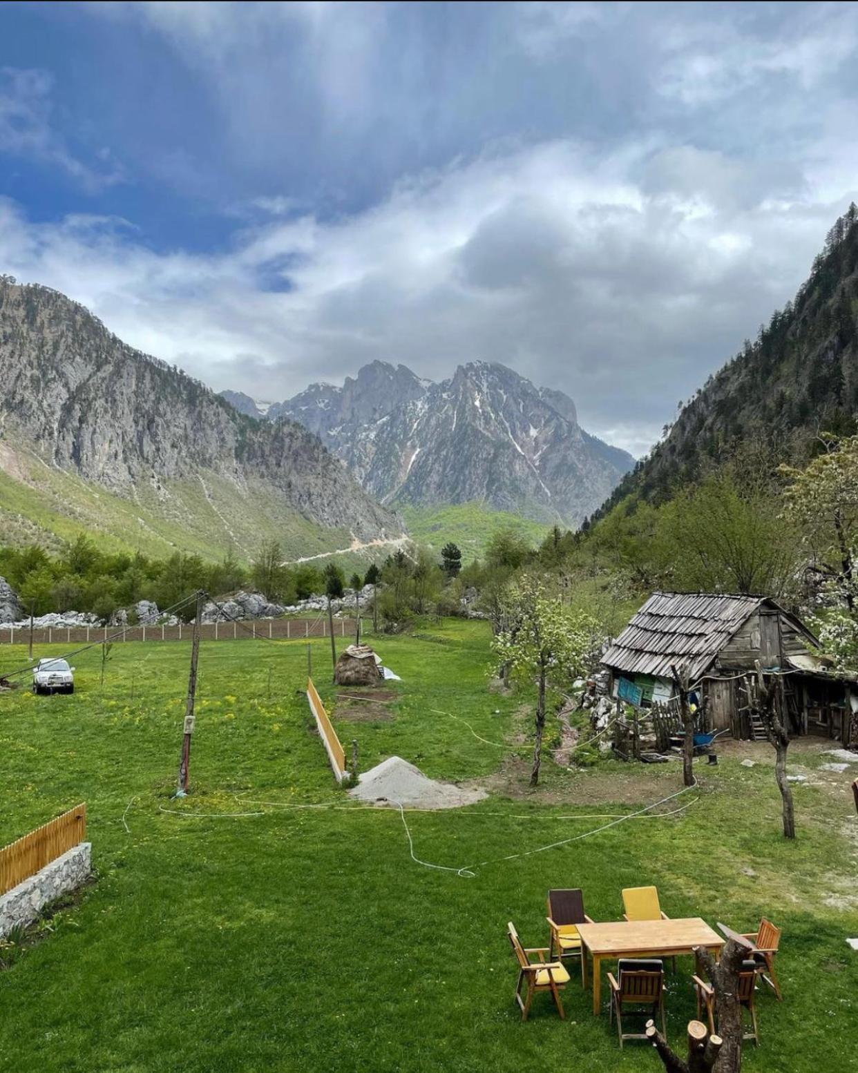 Guesthouse Mehmeti