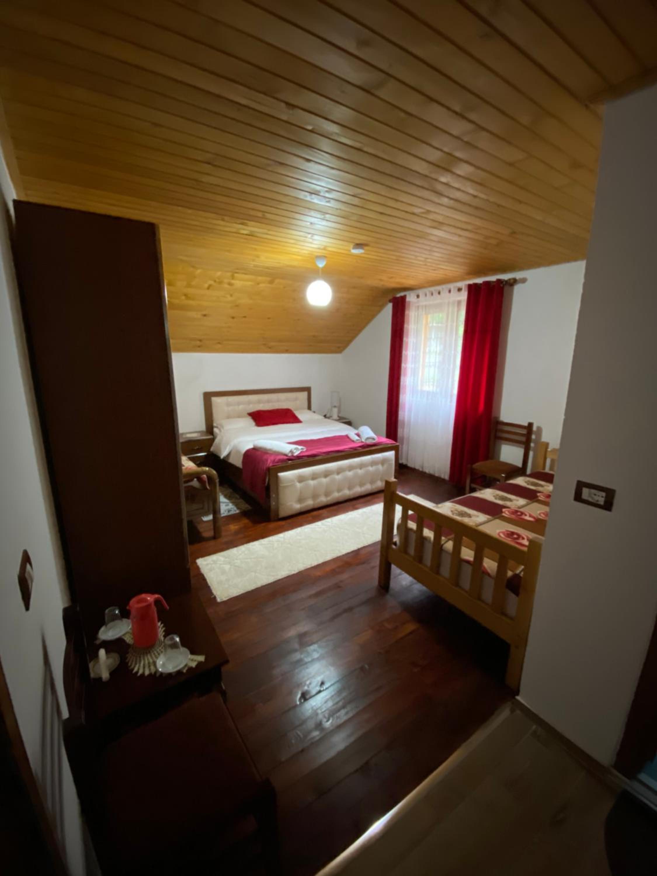 Guesthouse Mehmeti