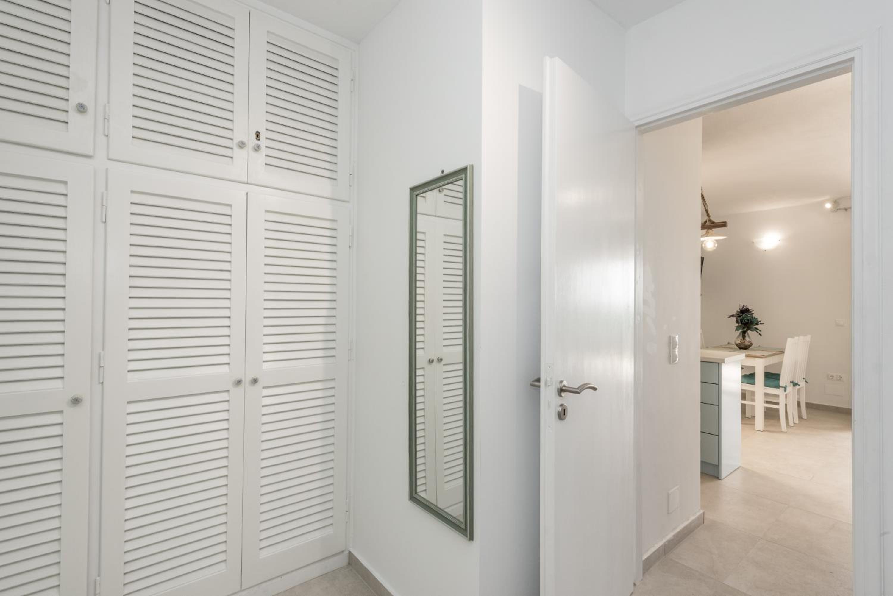 Waves Apartments Melody Glyfada view 4