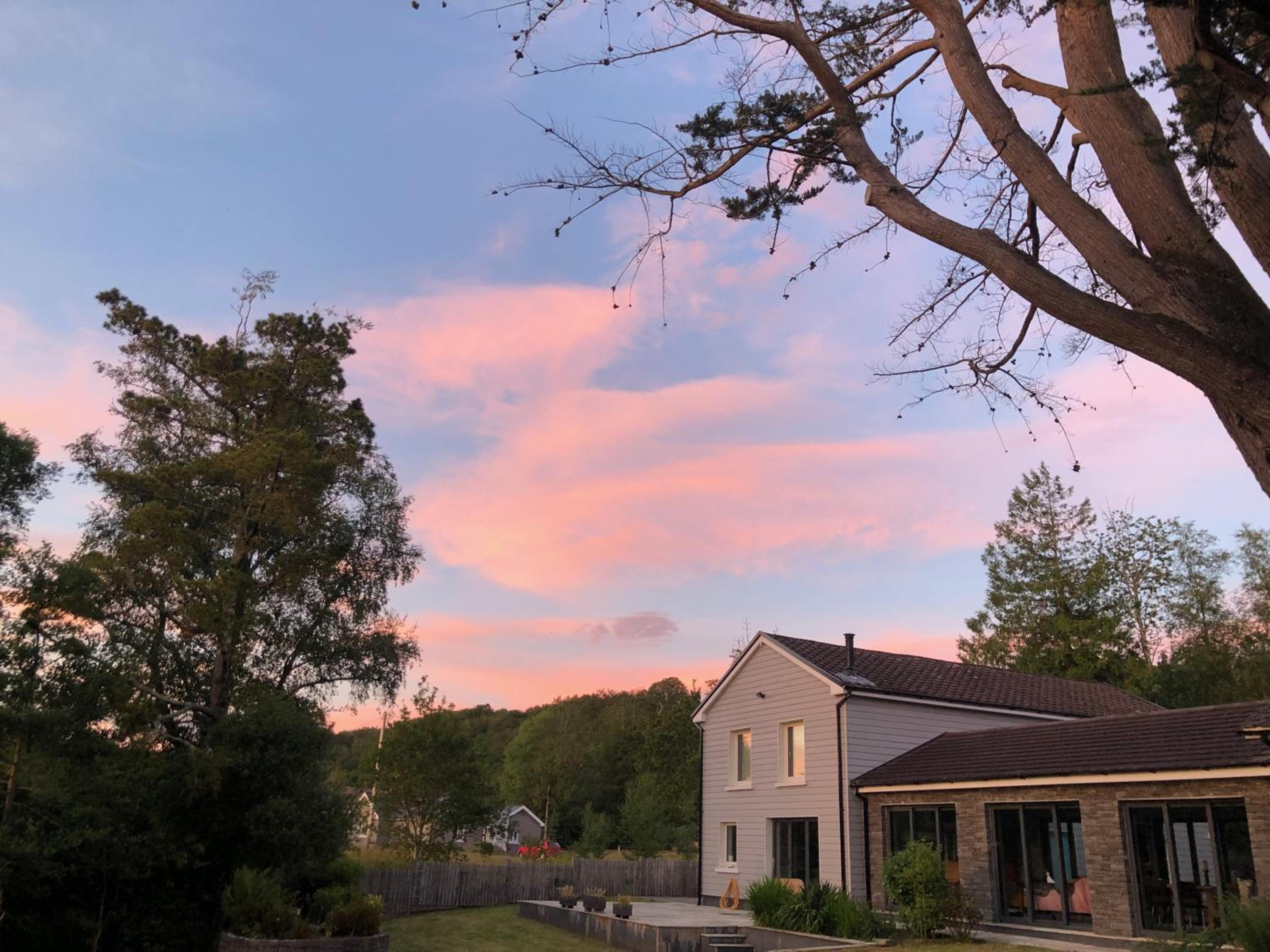 Hotel Ealu Mor - Ballylickey, West Cork Escape by the sea and on the Wild Atlantic Way - Image 1