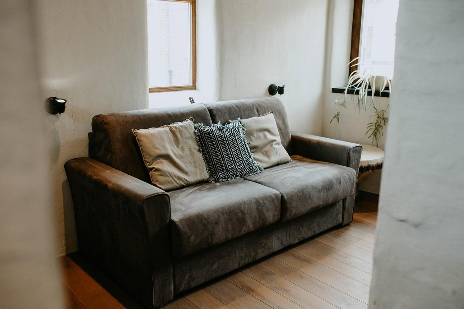 Beautiful holiday home in renovated farm 30 mins from Pairi Daiza