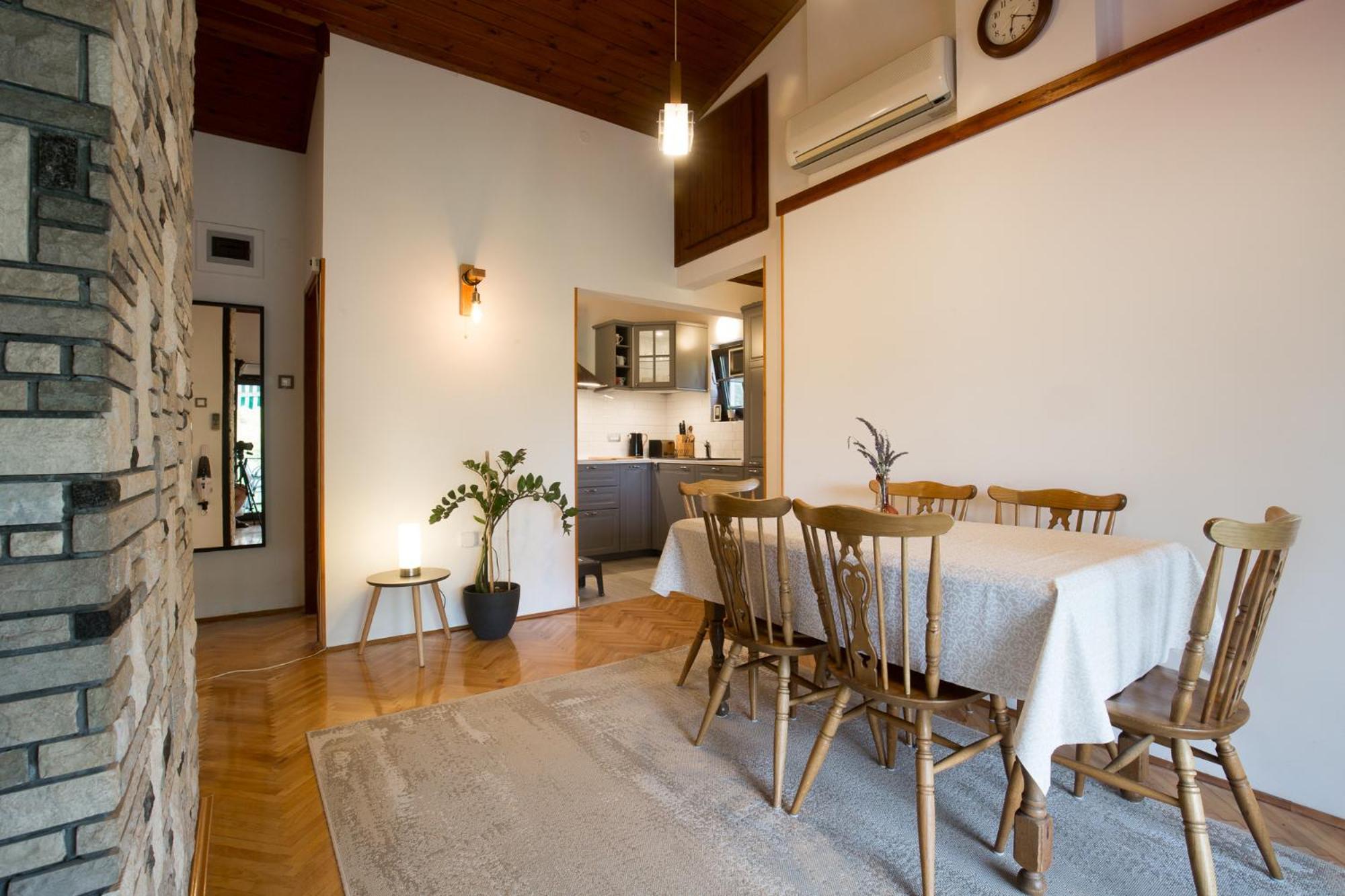 Apartmani Nena i Branko view 2
