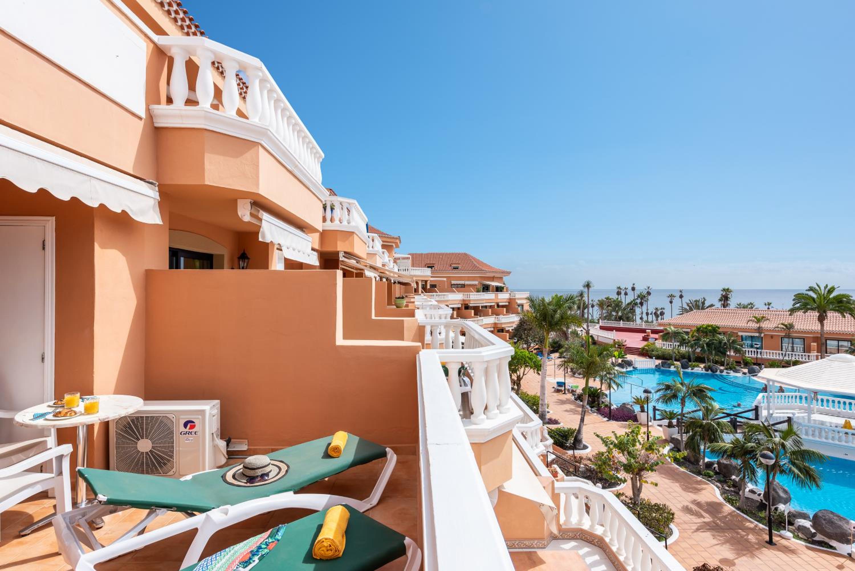 Tenerife Royal Gardens - Viviendas Vacacionales en Playa de las Americas