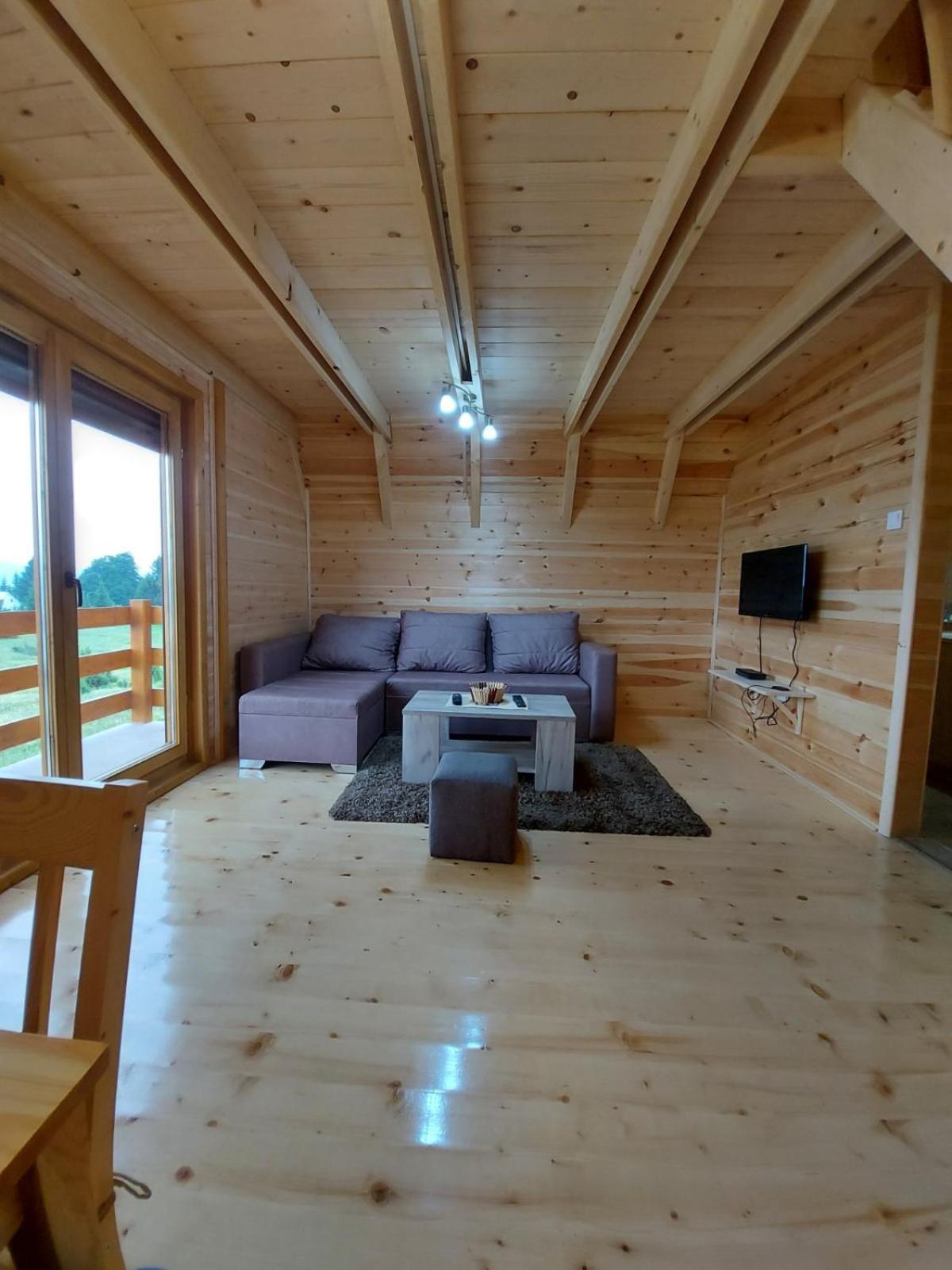 Holiday Homes B&V view 5