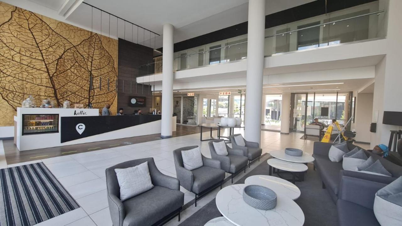 519 Menlyn Maine Trilogy