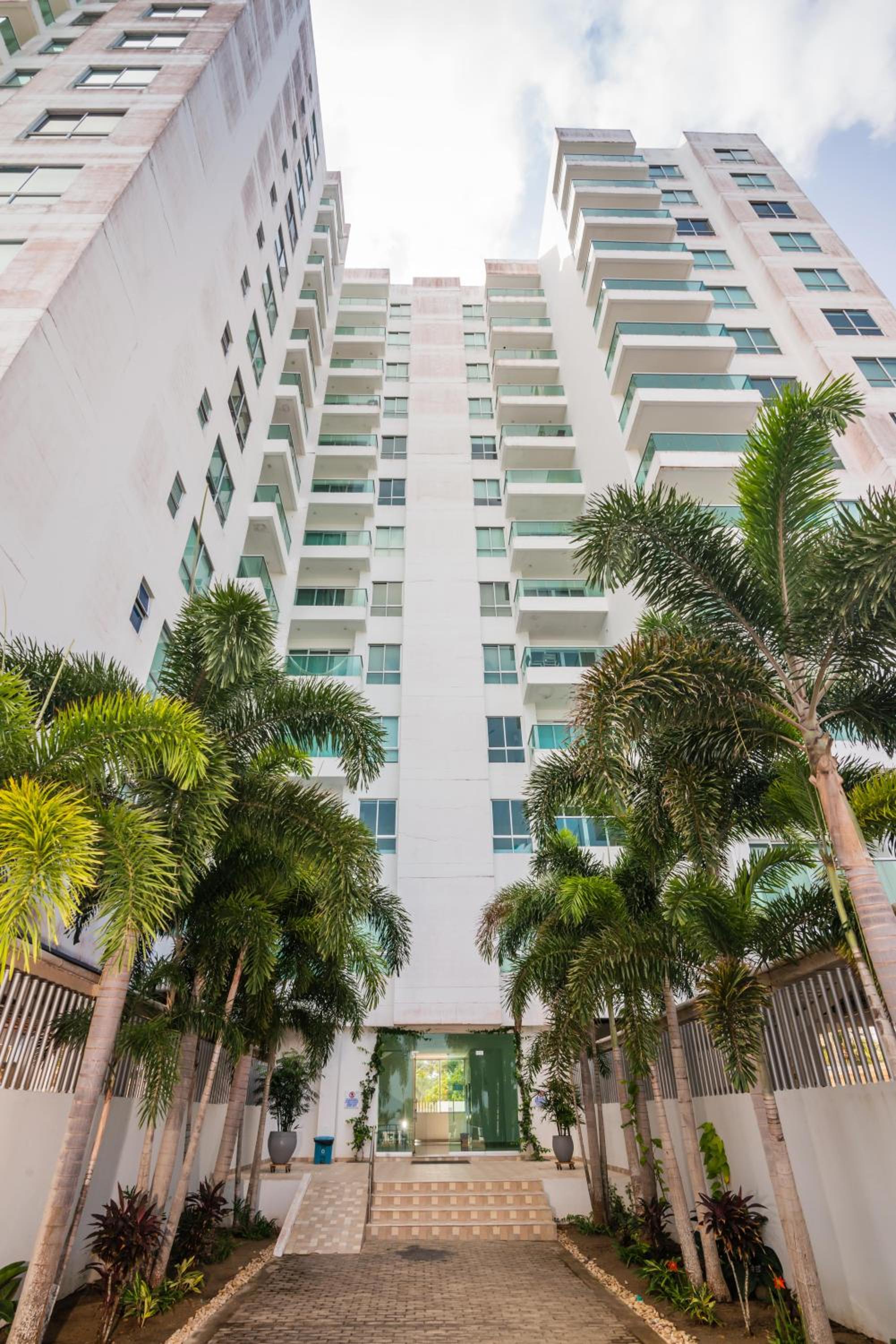 Hotel Magico Apartamento Frente al Mar 3 Habitaciones AR51 - Image 1