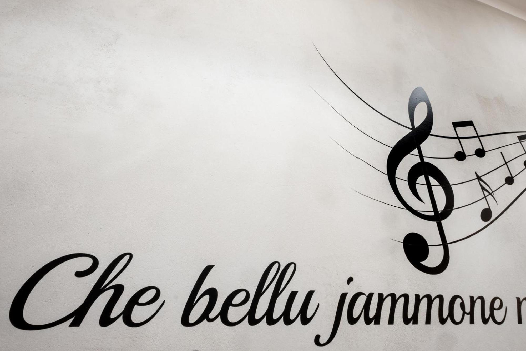 casajammone naples b&b