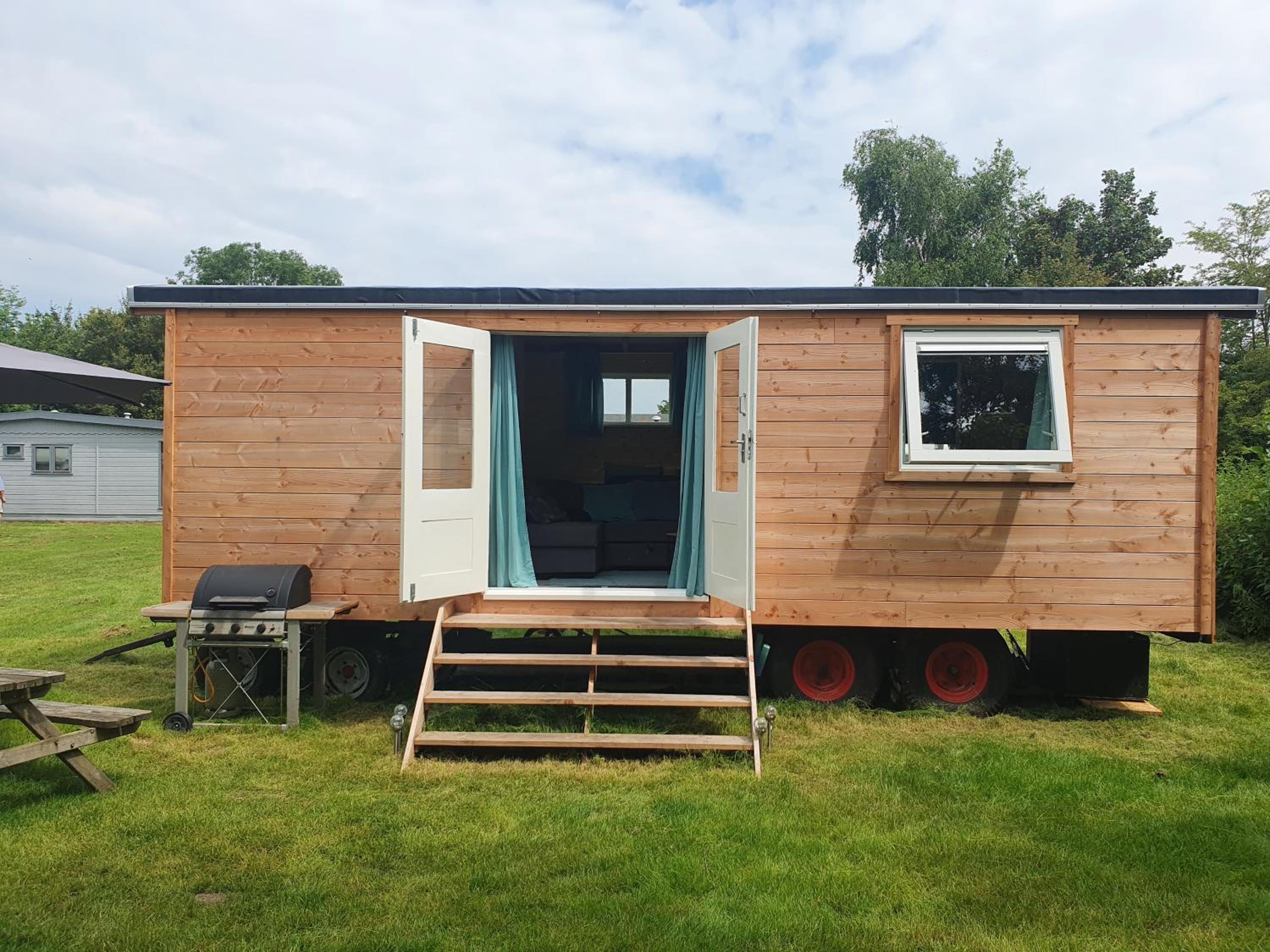 Tiny house op wielen Friesland view 2
