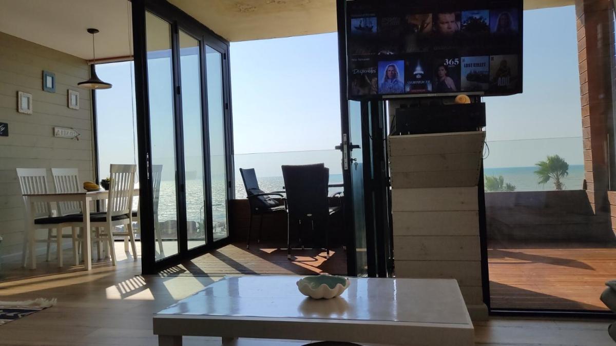 Luxury Beach Apartment in Qerret photo 3