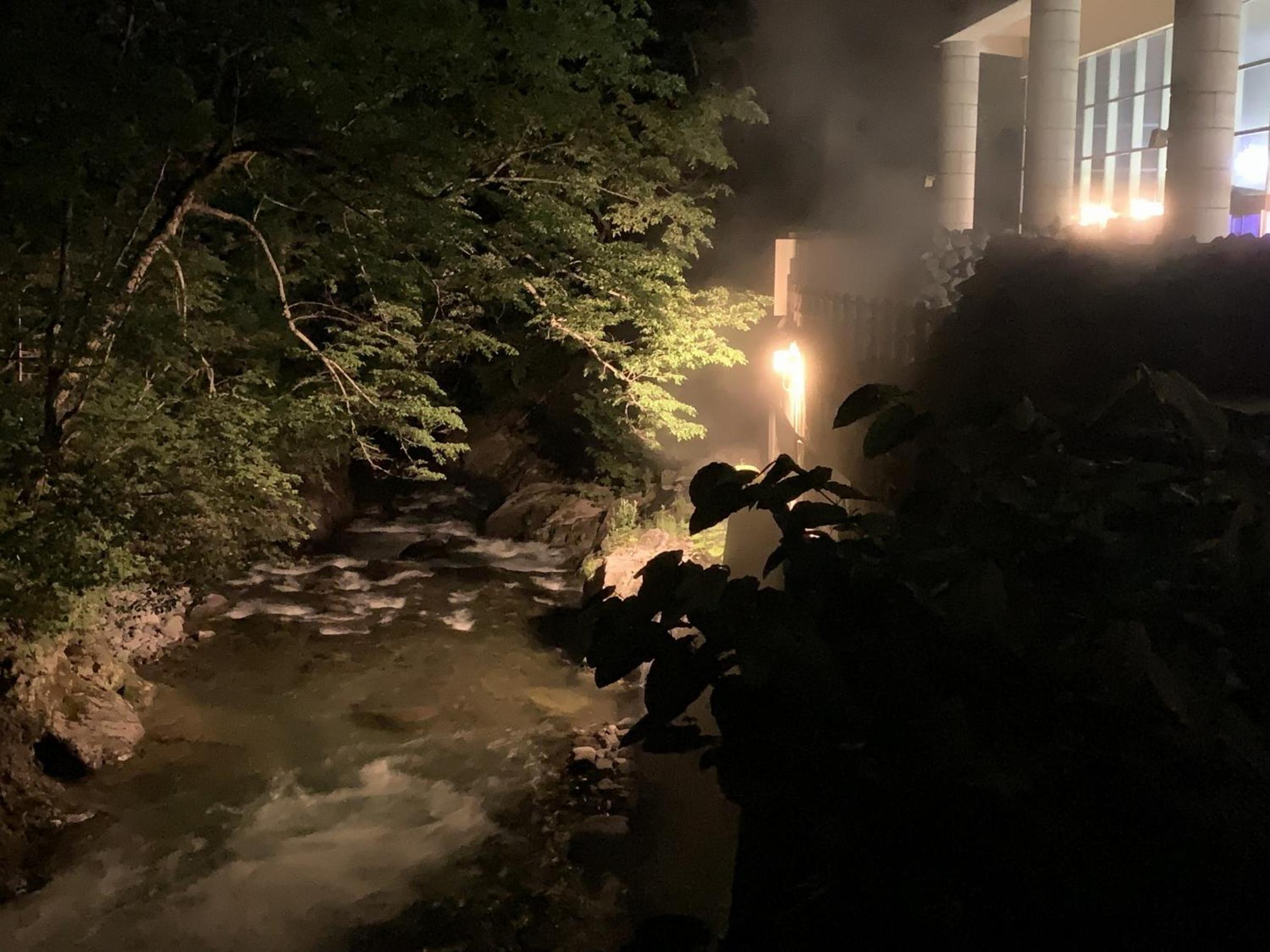 Tomuraushionsen Higashi Taisetsuso