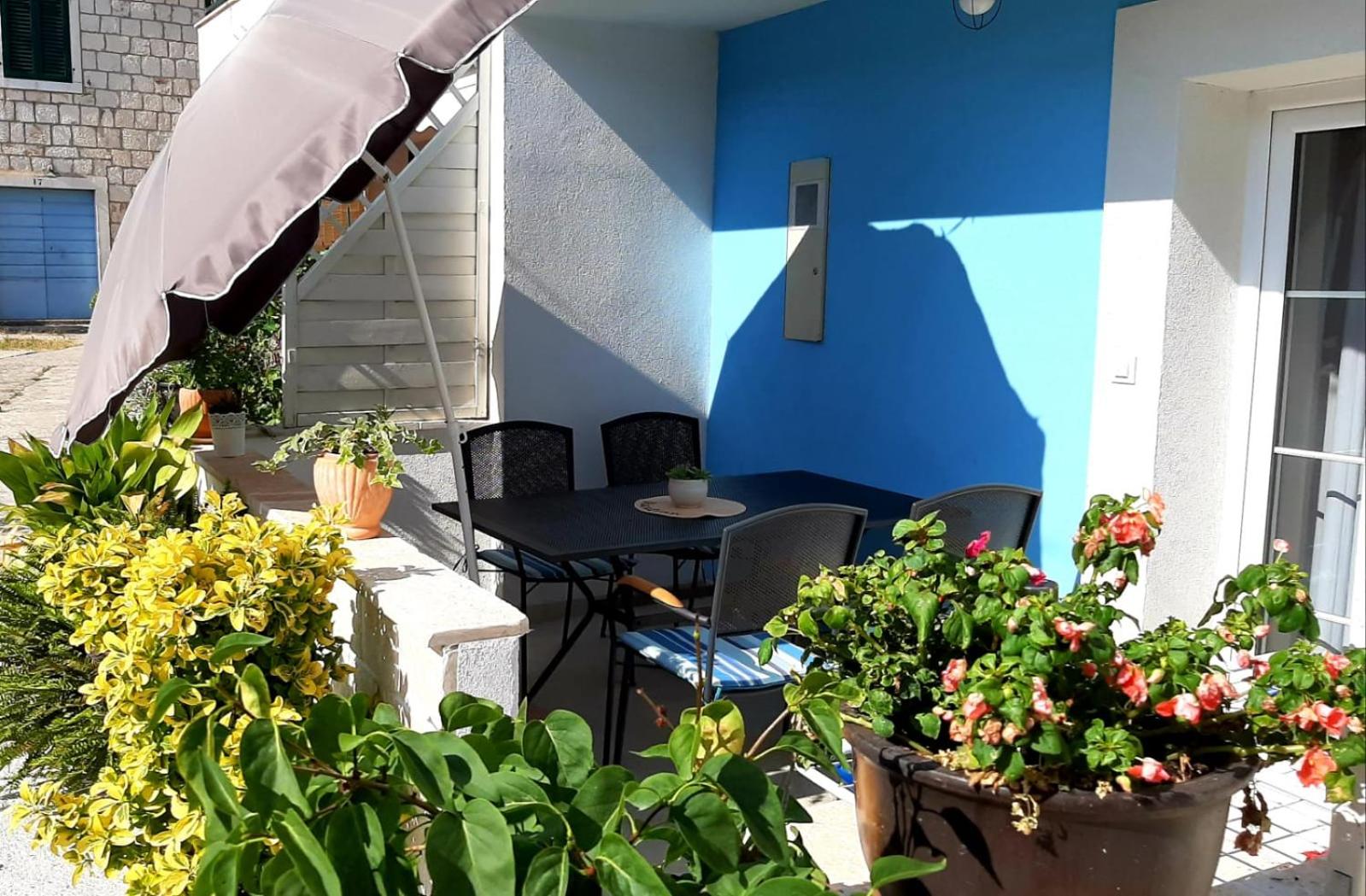 Goga Luxury two Levels Apartment view 3
