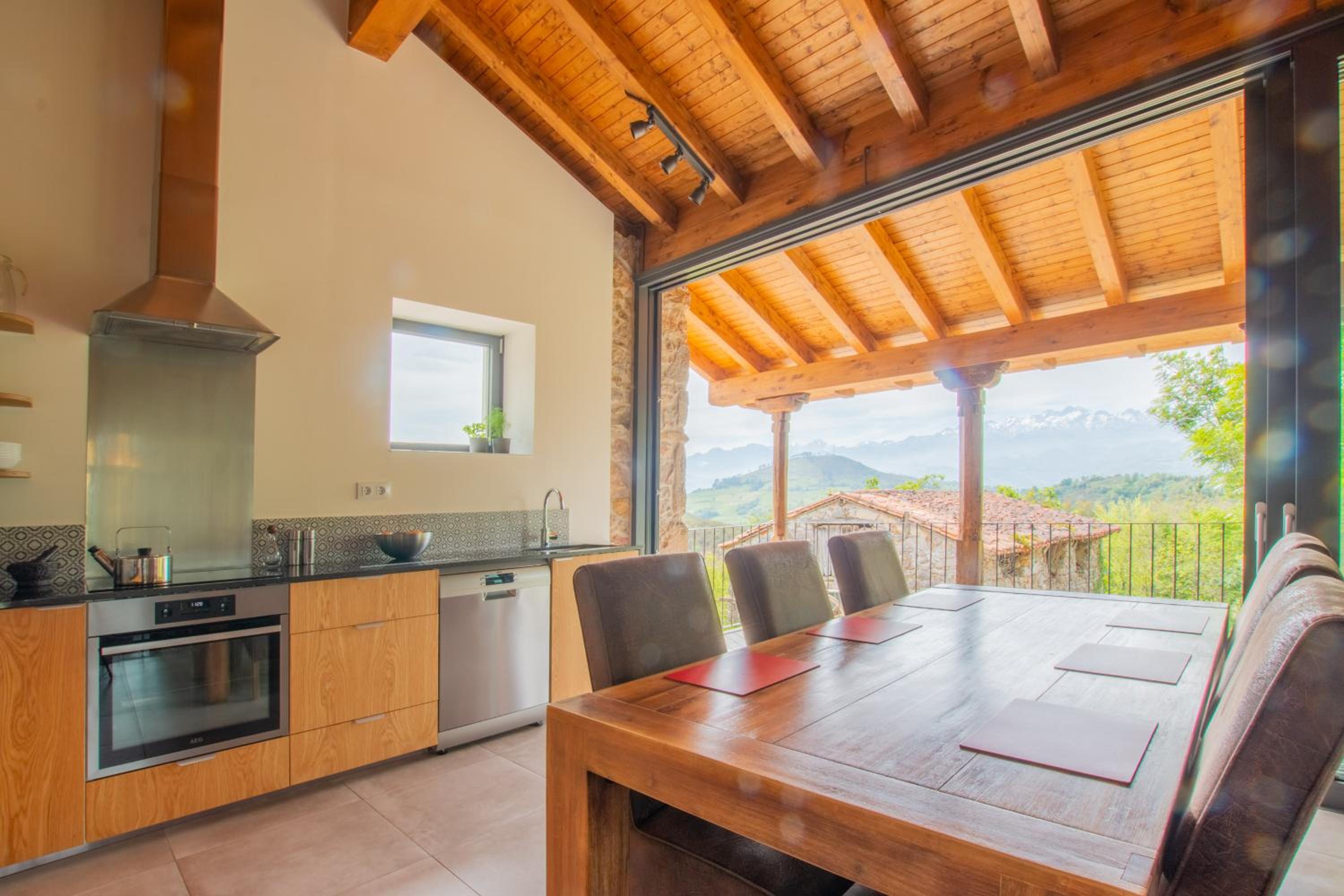 Pulieru - Picos de Europa views, designed for all seasons view 5
