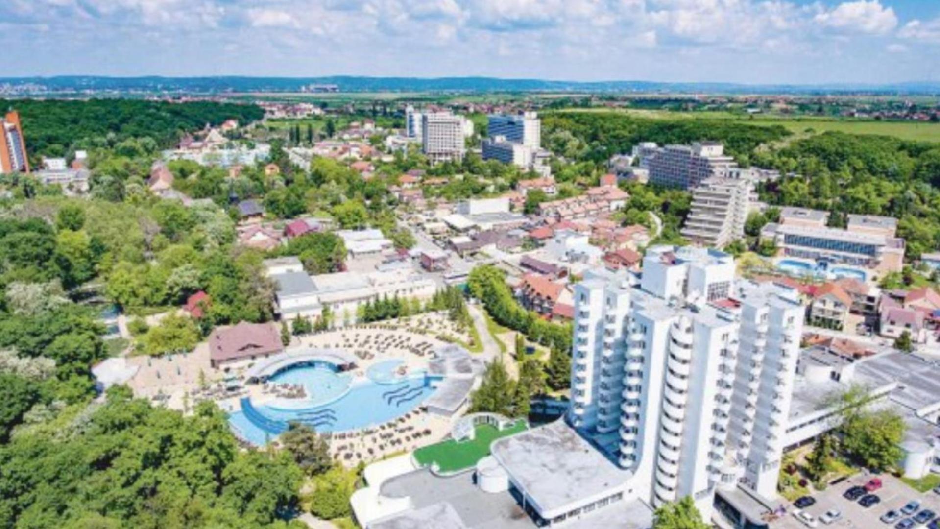 Hotel Apartament Felix Therm - Image 1