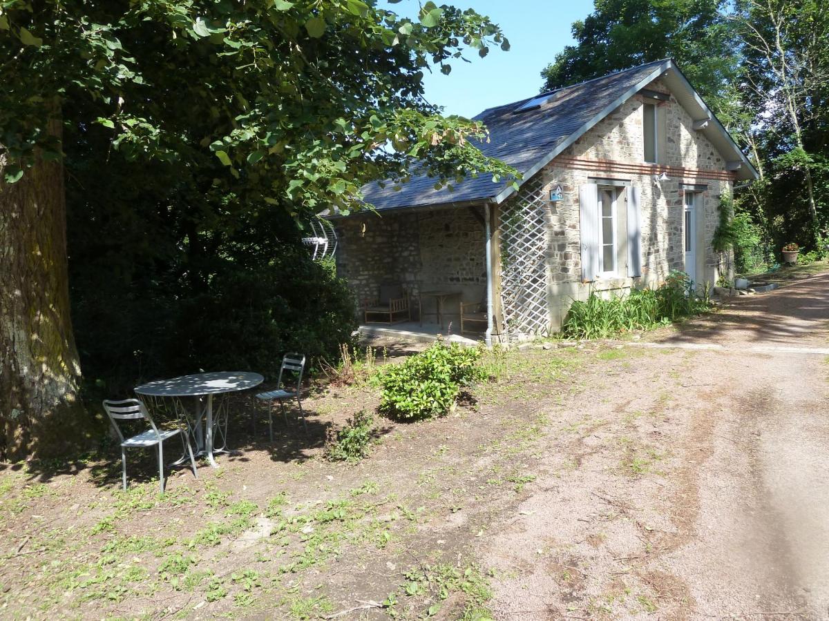 LA PETITE CHARMILLE view 2