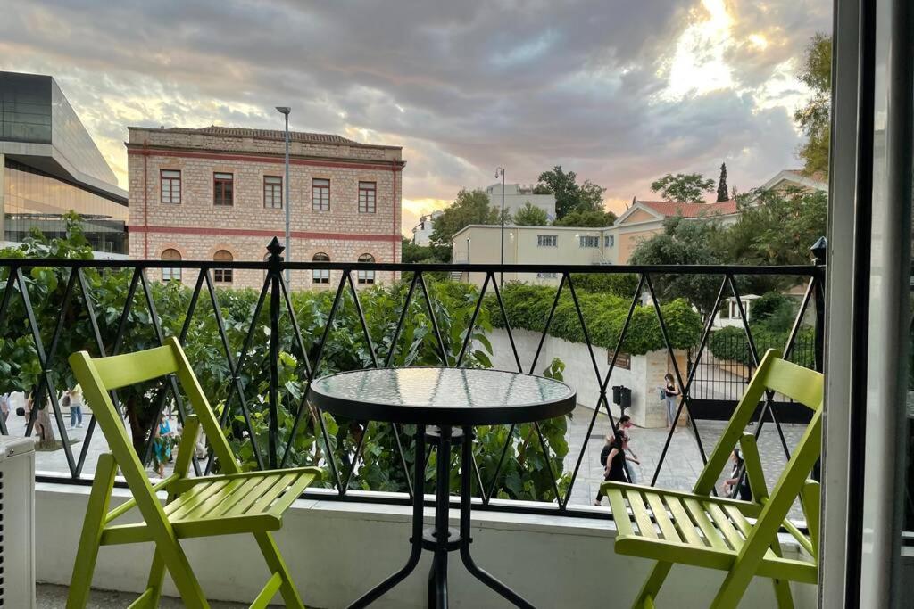 Acropolis View Huge Apartment – Centrally Located