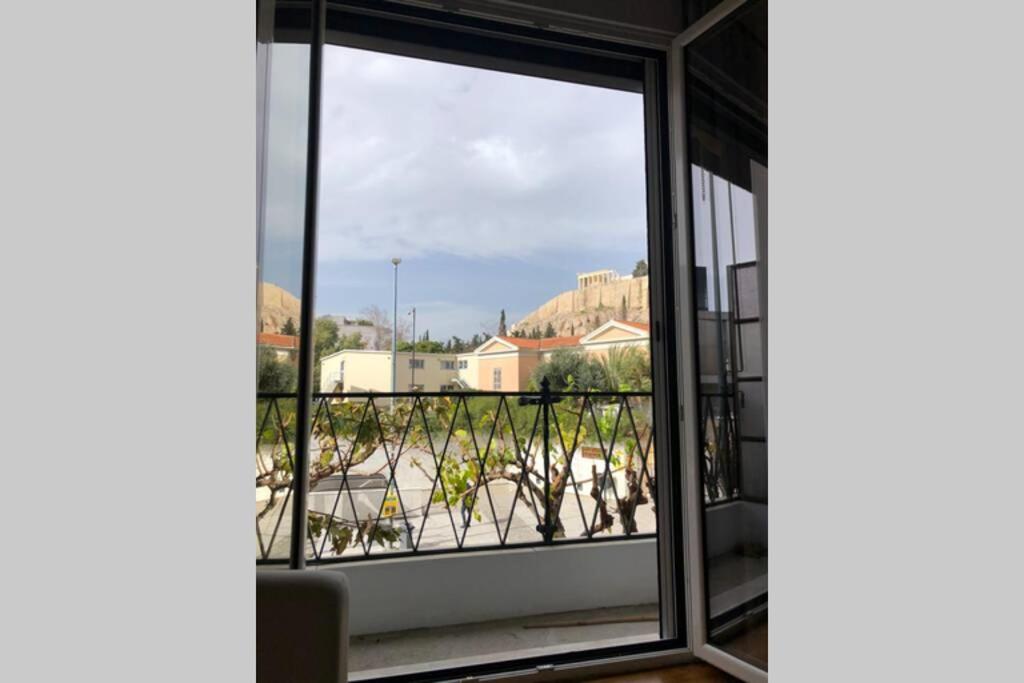 Acropolis View Huge Apartment – Centrally Located