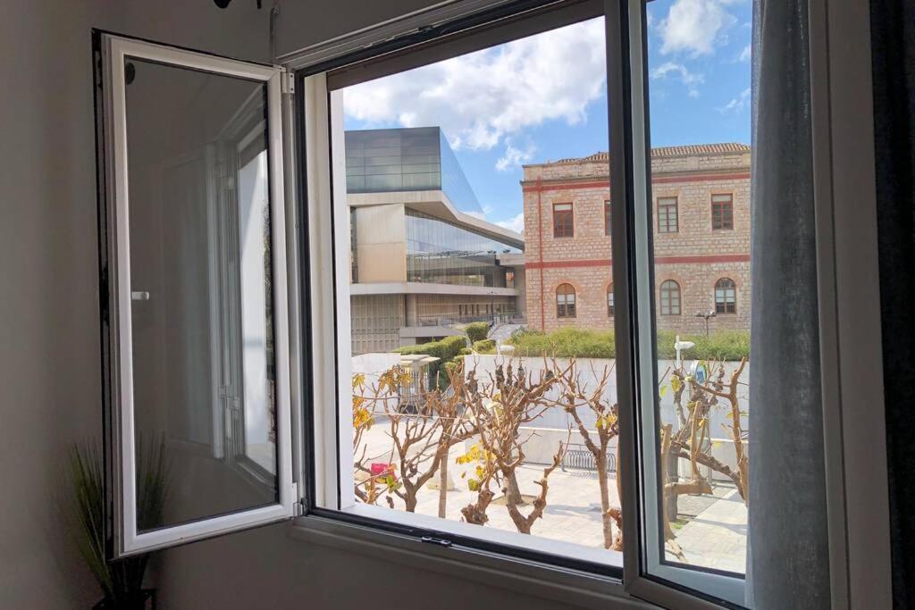 Acropolis View Huge Apartment – Centrally Located