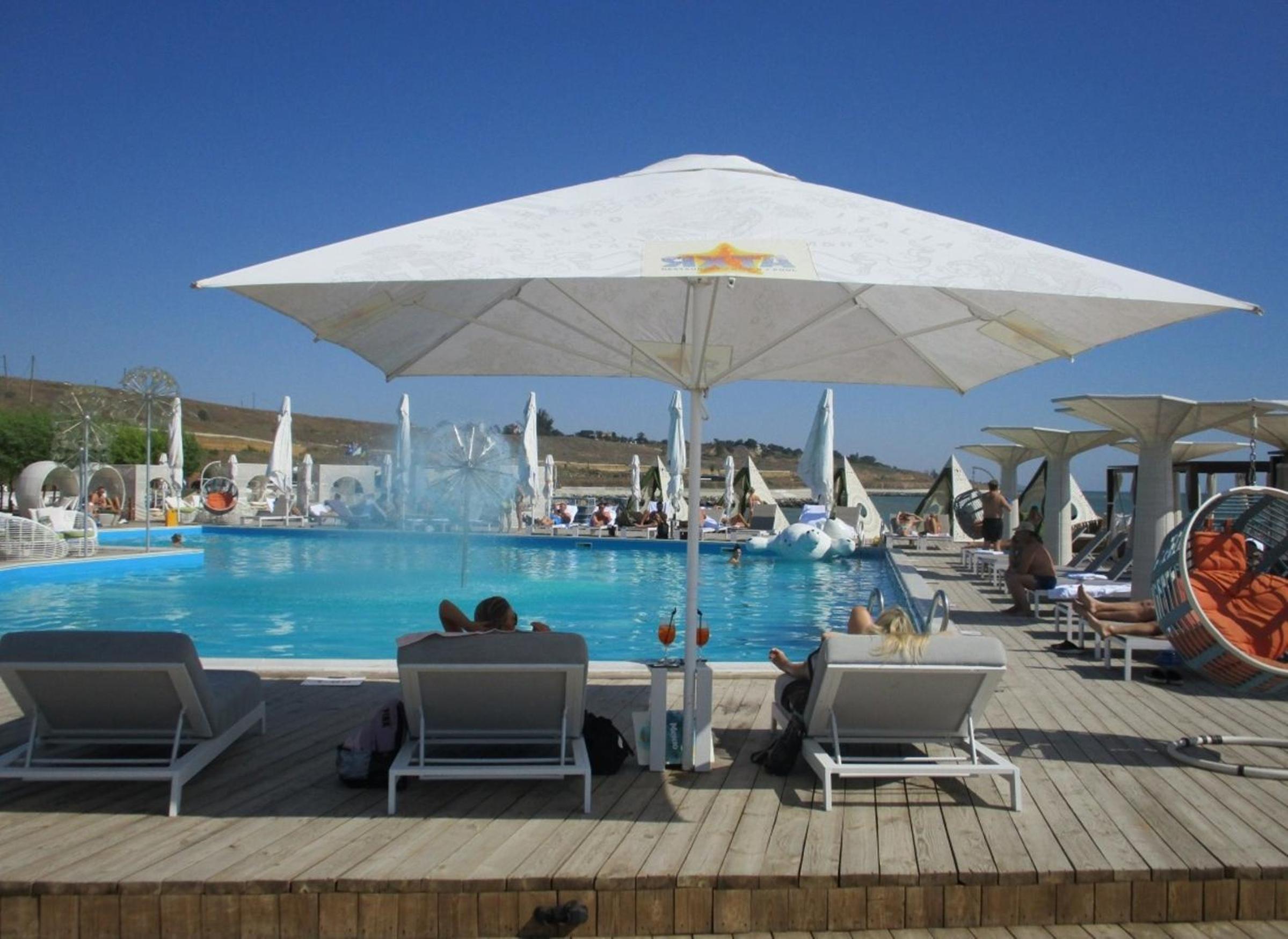 Luxury Apartments Park Fontanov view 4